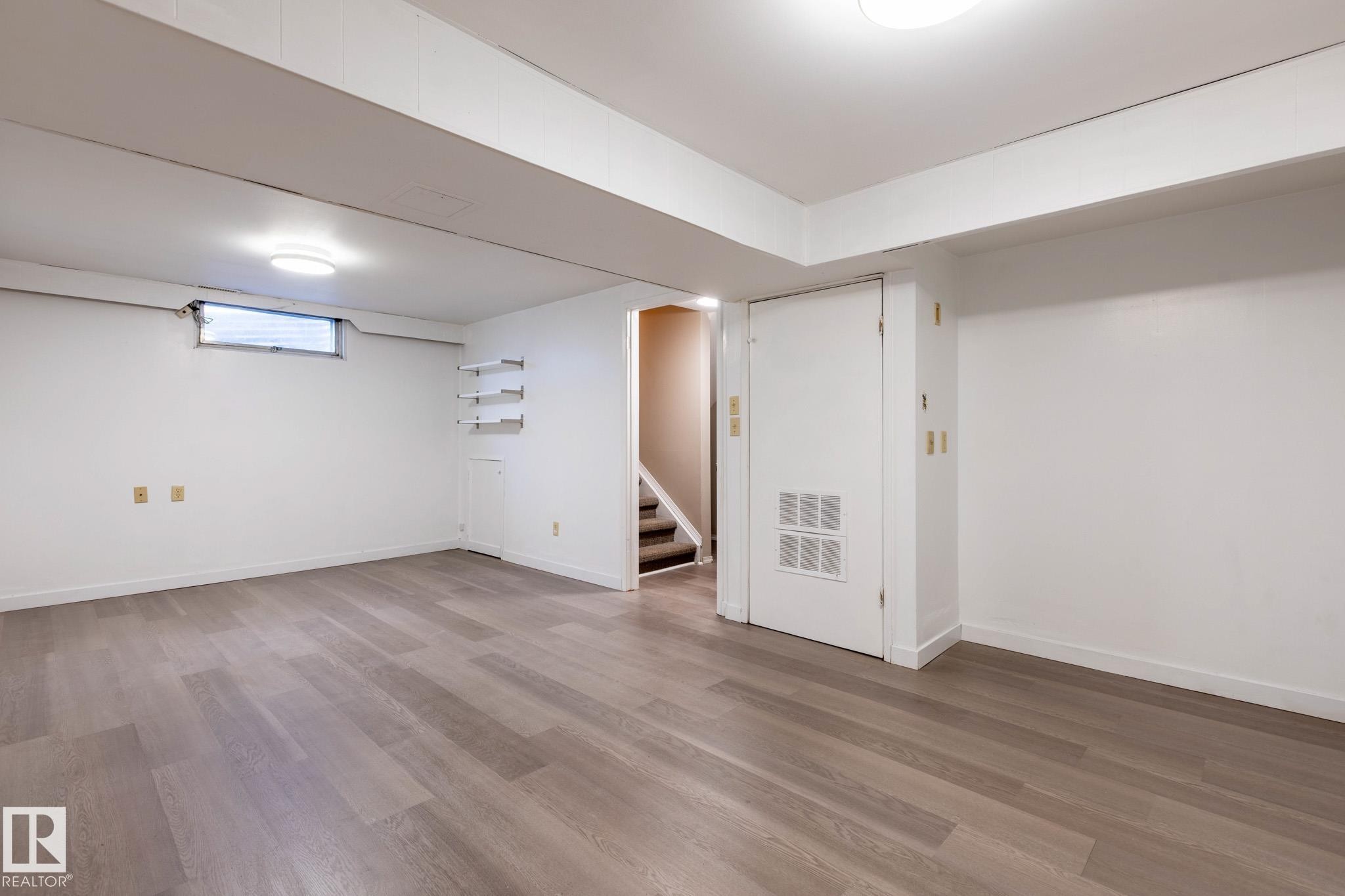 19 Greenfield Estates, St. Albert, AB - Indoor