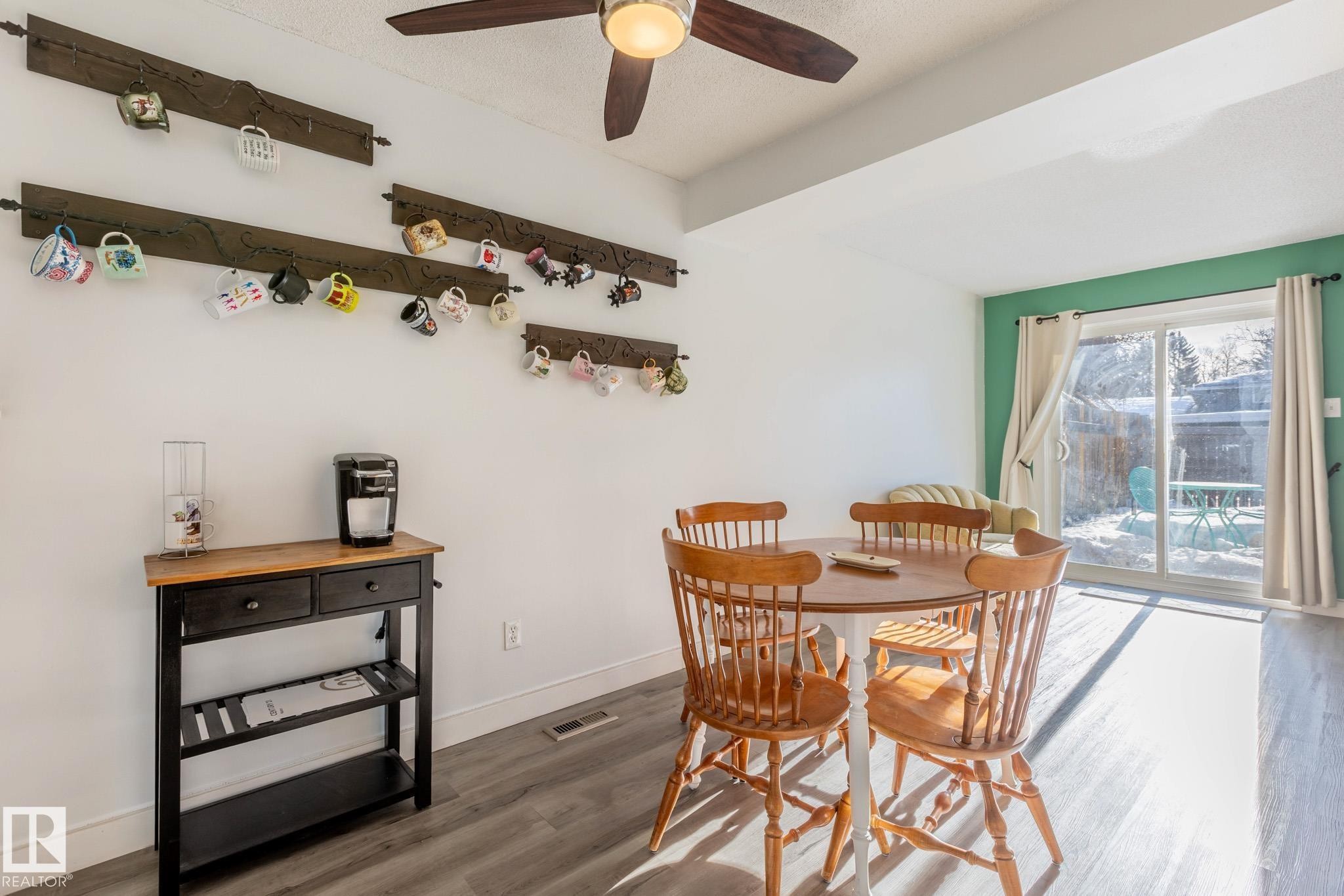 19 Greenfield Estates, St. Albert, AB - Indoor Photo Showing Other Room