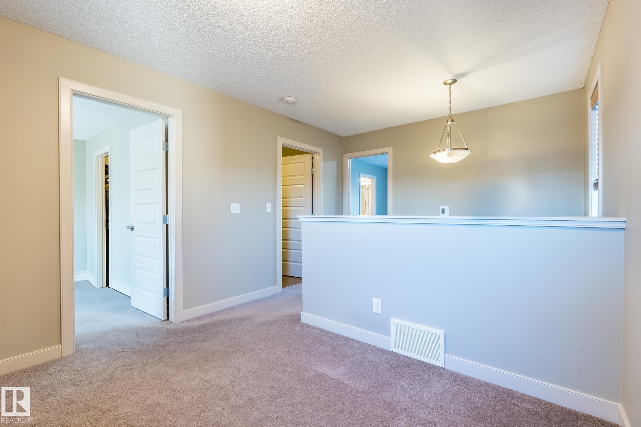 1692 Cunningham Way, Edmonton, AB - Indoor Photo Showing Other Room