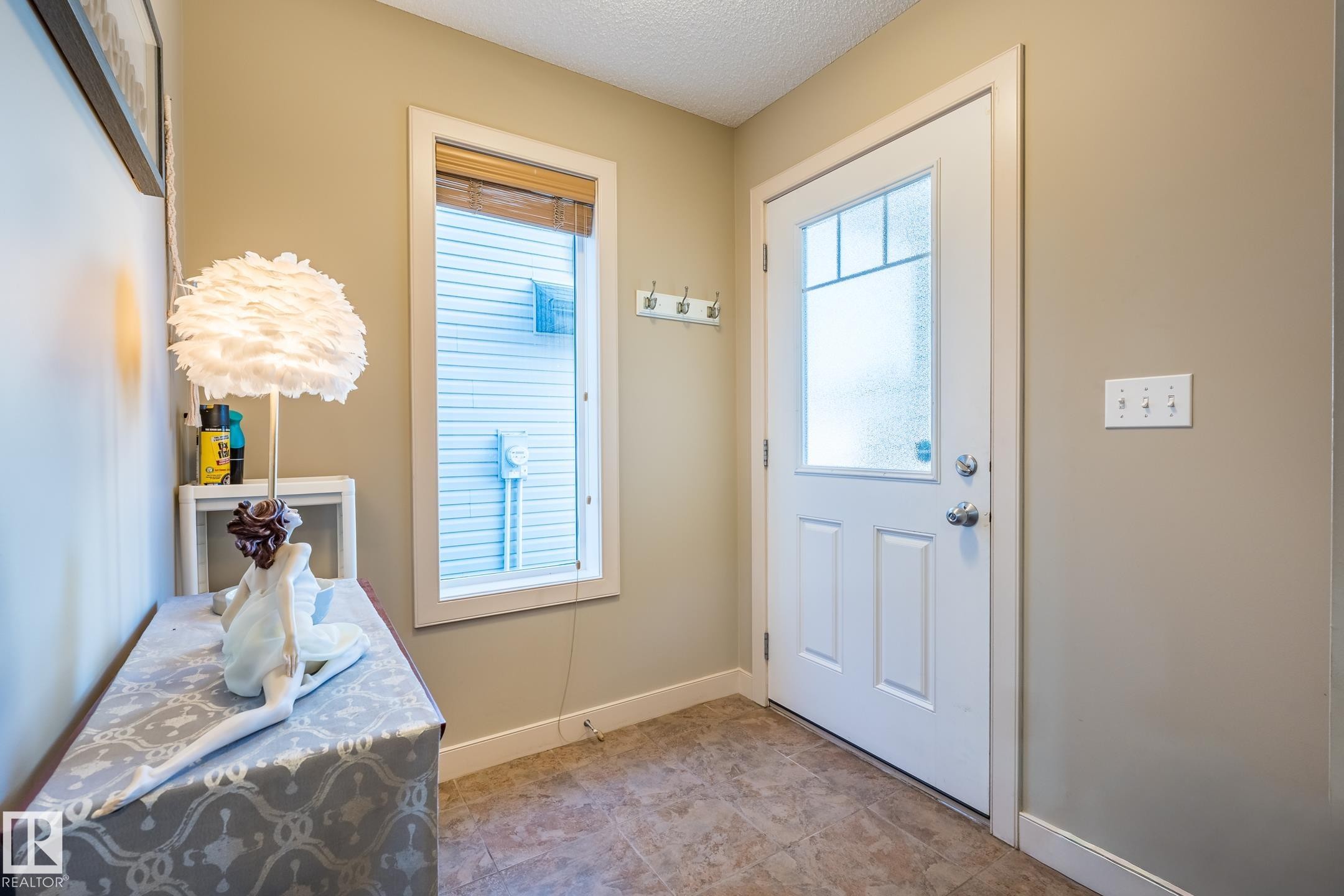 1692 Cunningham Way, Edmonton, AB - Indoor