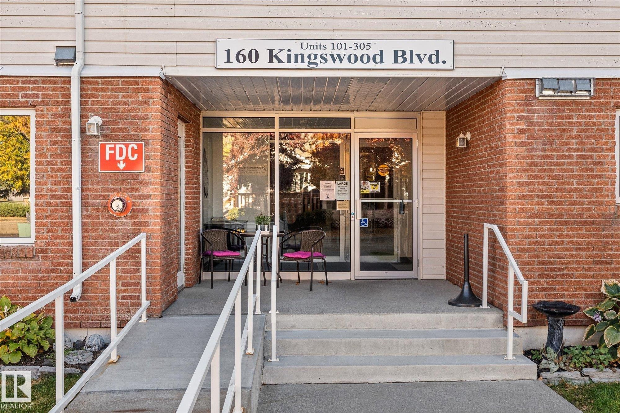 203 160 Kingswood Boulevard, St. Albert, AB - Outdoor With Exterior