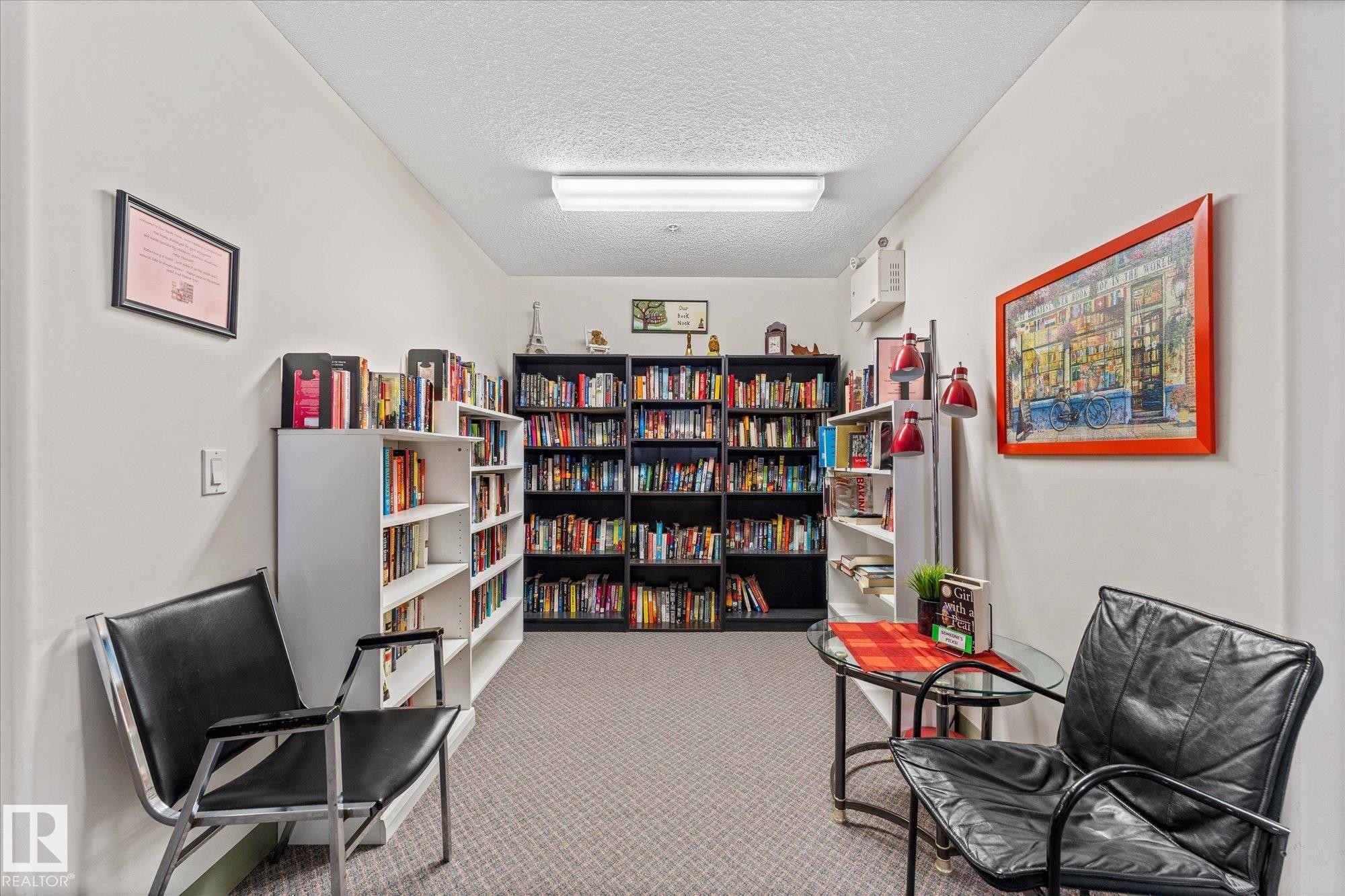 203 160 Kingswood Boulevard, St. Albert, AB - Indoor Photo Showing Office