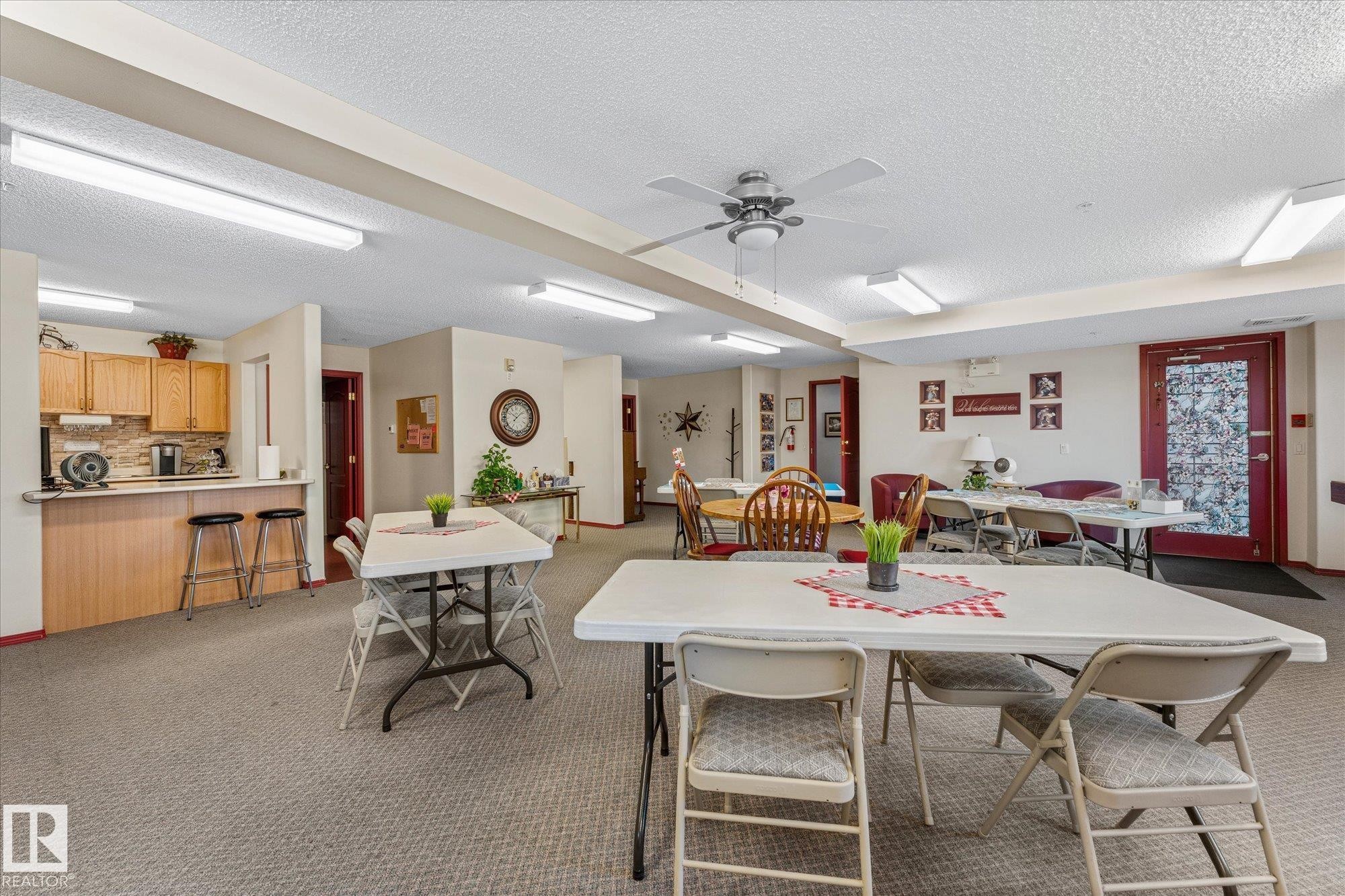 203 160 Kingswood Boulevard, St. Albert, AB - Indoor Photo Showing Dining Room