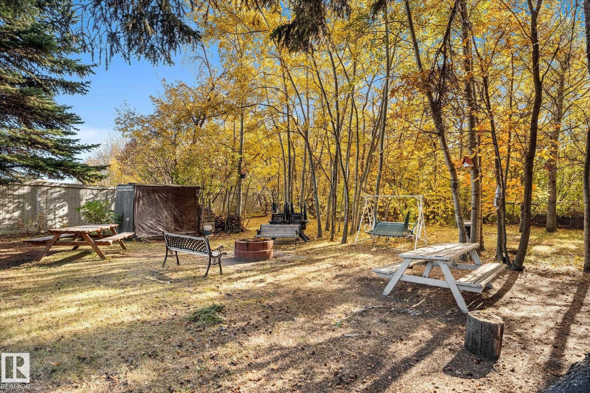 203 160 Kingswood Boulevard, St. Albert, AB - Outdoor