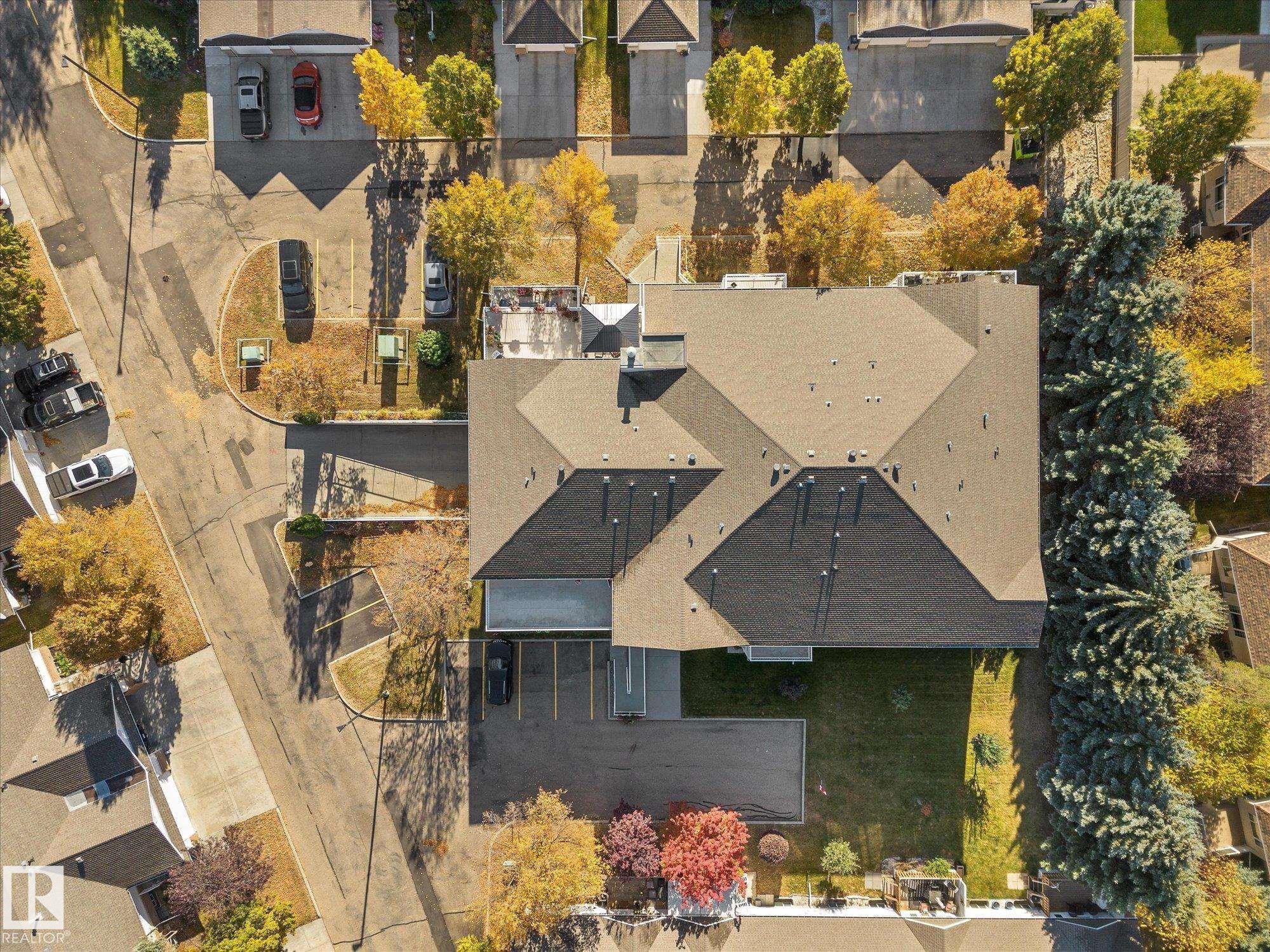 203 160 Kingswood Boulevard, St. Albert, AB - Outdoor