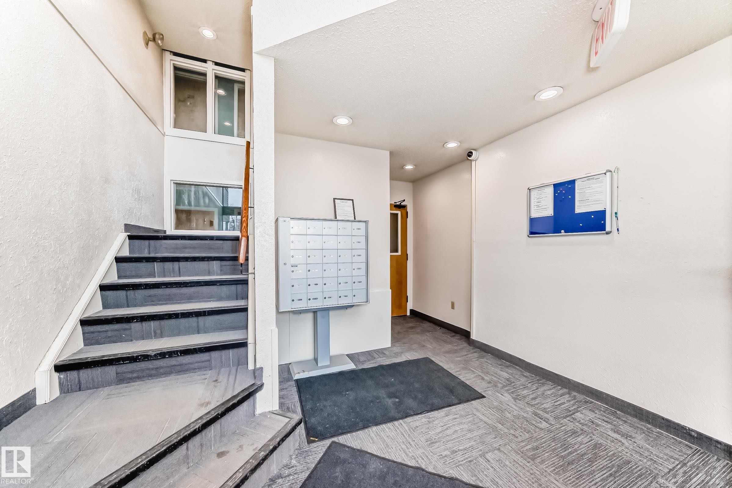 307 60 Alpine Place, St. Albert, AB - Indoor Photo Showing Other Room