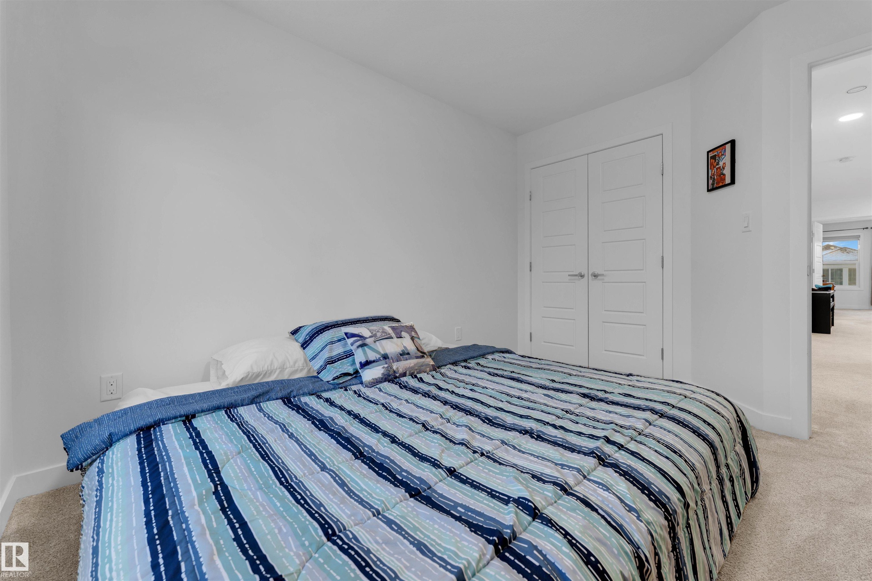 1632 Plum Circle, Edmonton, AB - Indoor Photo Showing Bedroom