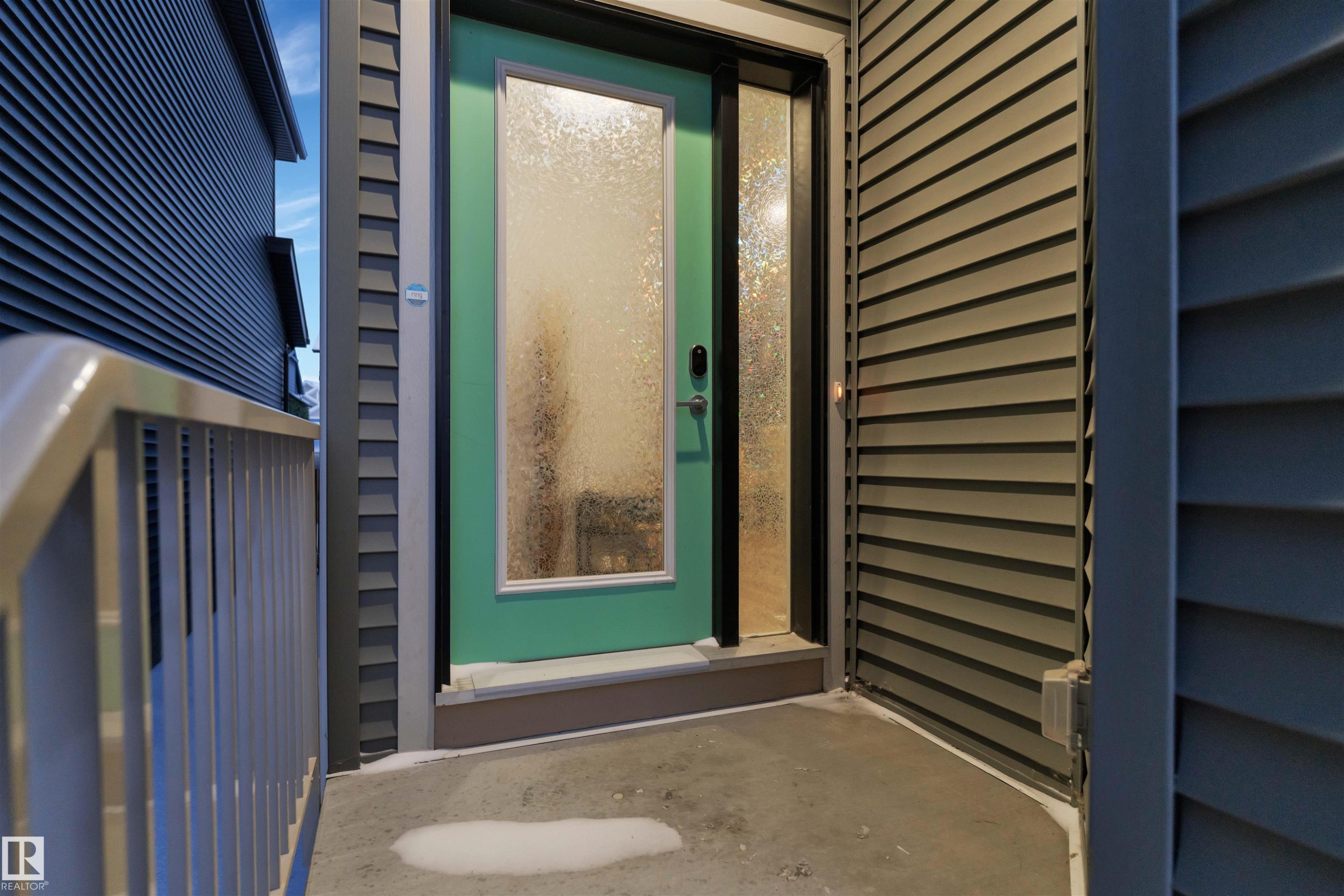 1632 Plum Circle, Edmonton, AB - Outdoor With Exterior