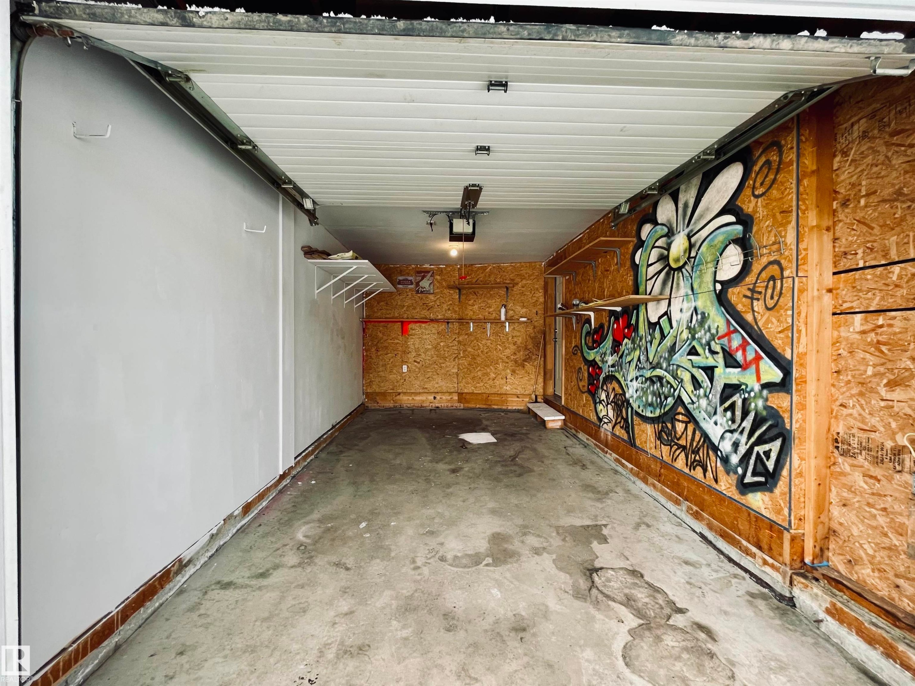 78 230 Edwards Drive, Edmonton, AB - Indoor Photo Showing Garage