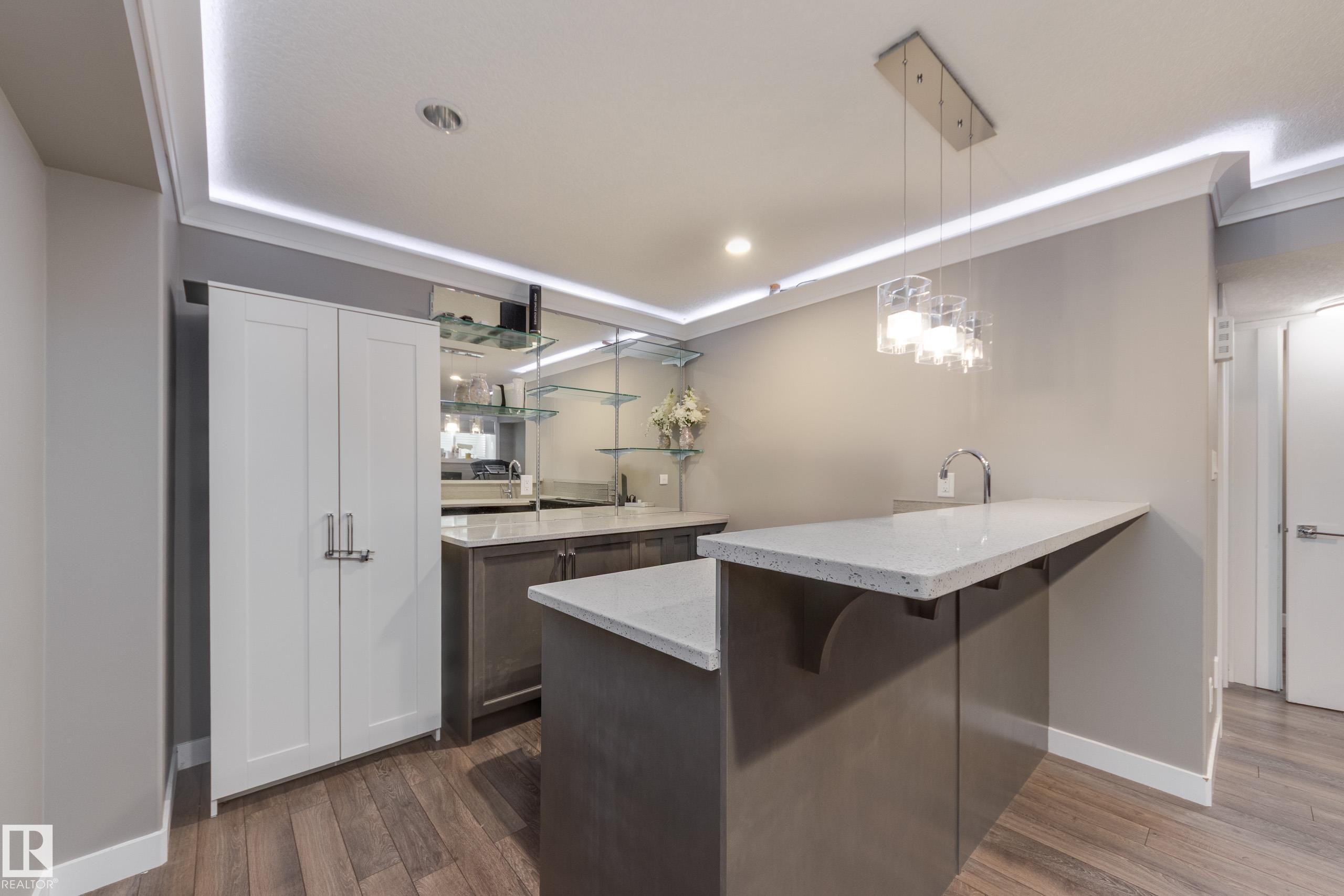 8729 Carson Way, Edmonton, AB - Indoor