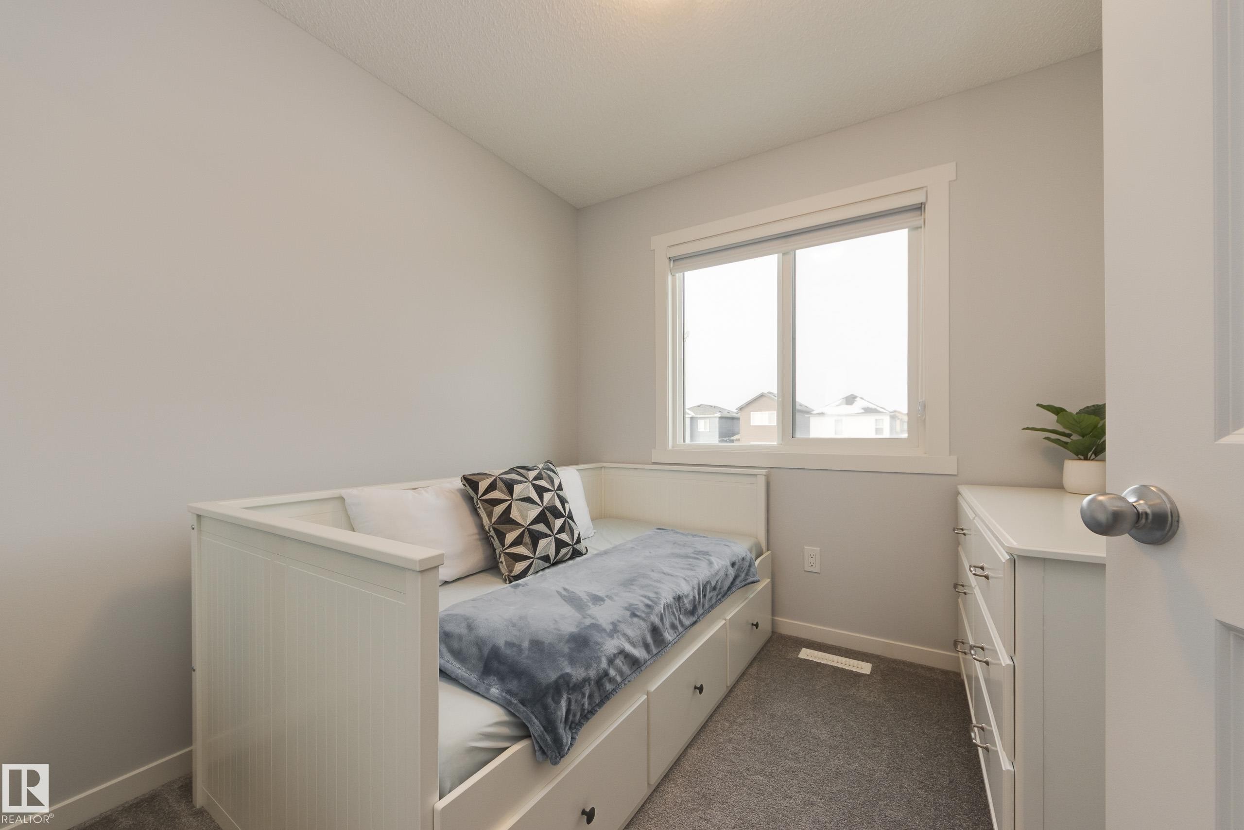 158 Secord Drive, Edmonton, AB - Indoor