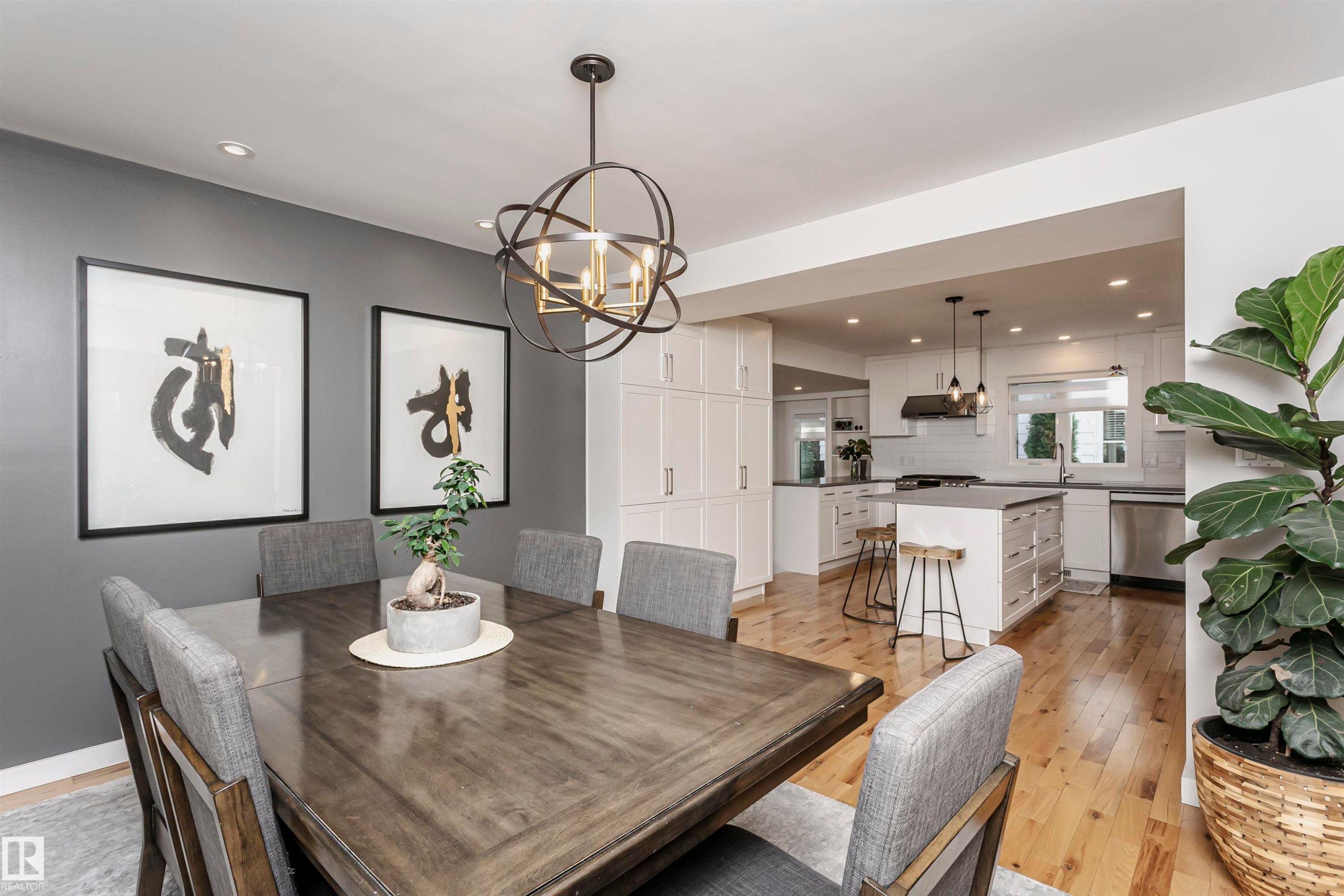 177 Wolf Willow Crescent, Edmonton, AB - Indoor Photo Showing Dining Room