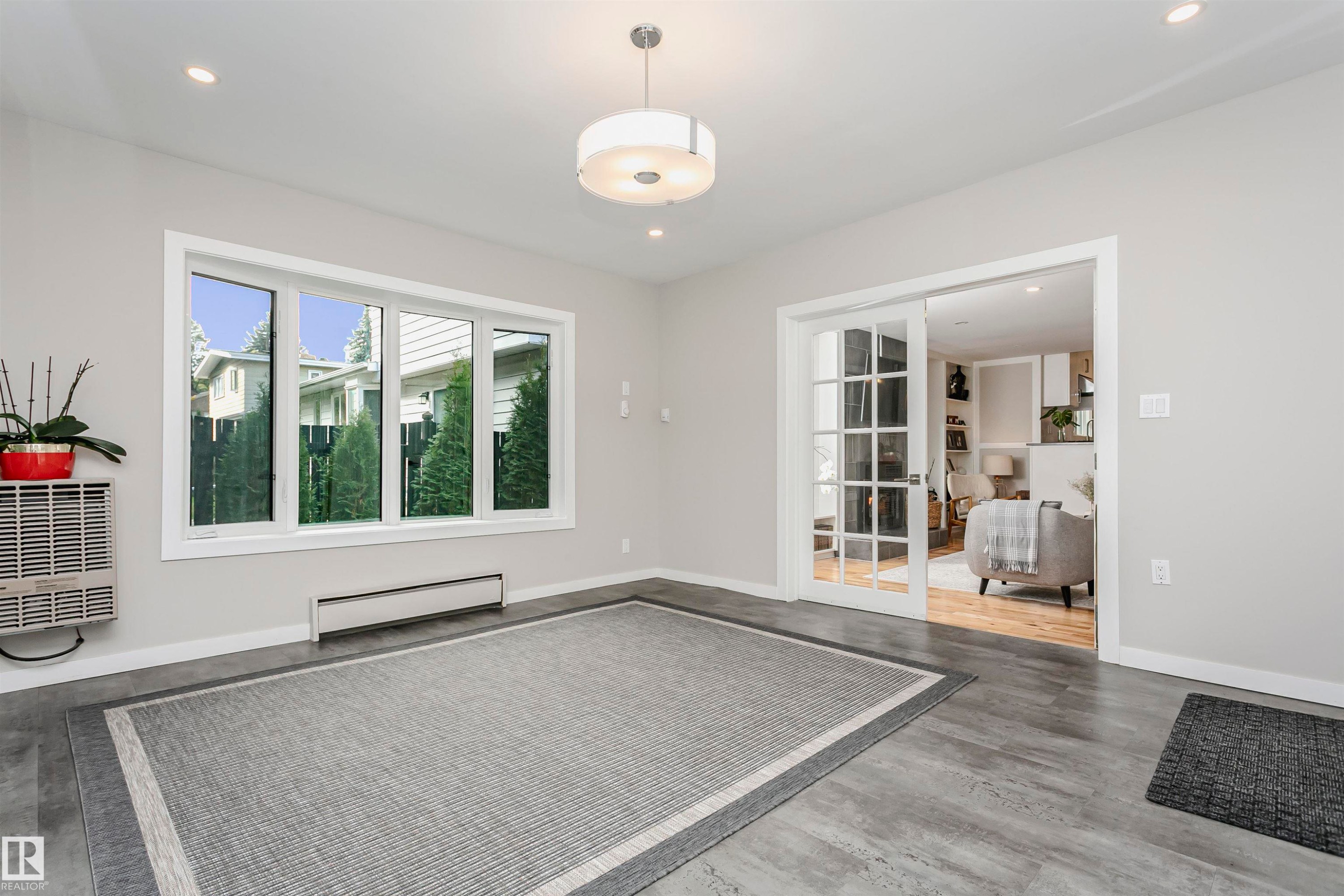 177 Wolf Willow Crescent, Edmonton, AB - Indoor Photo Showing Other Room