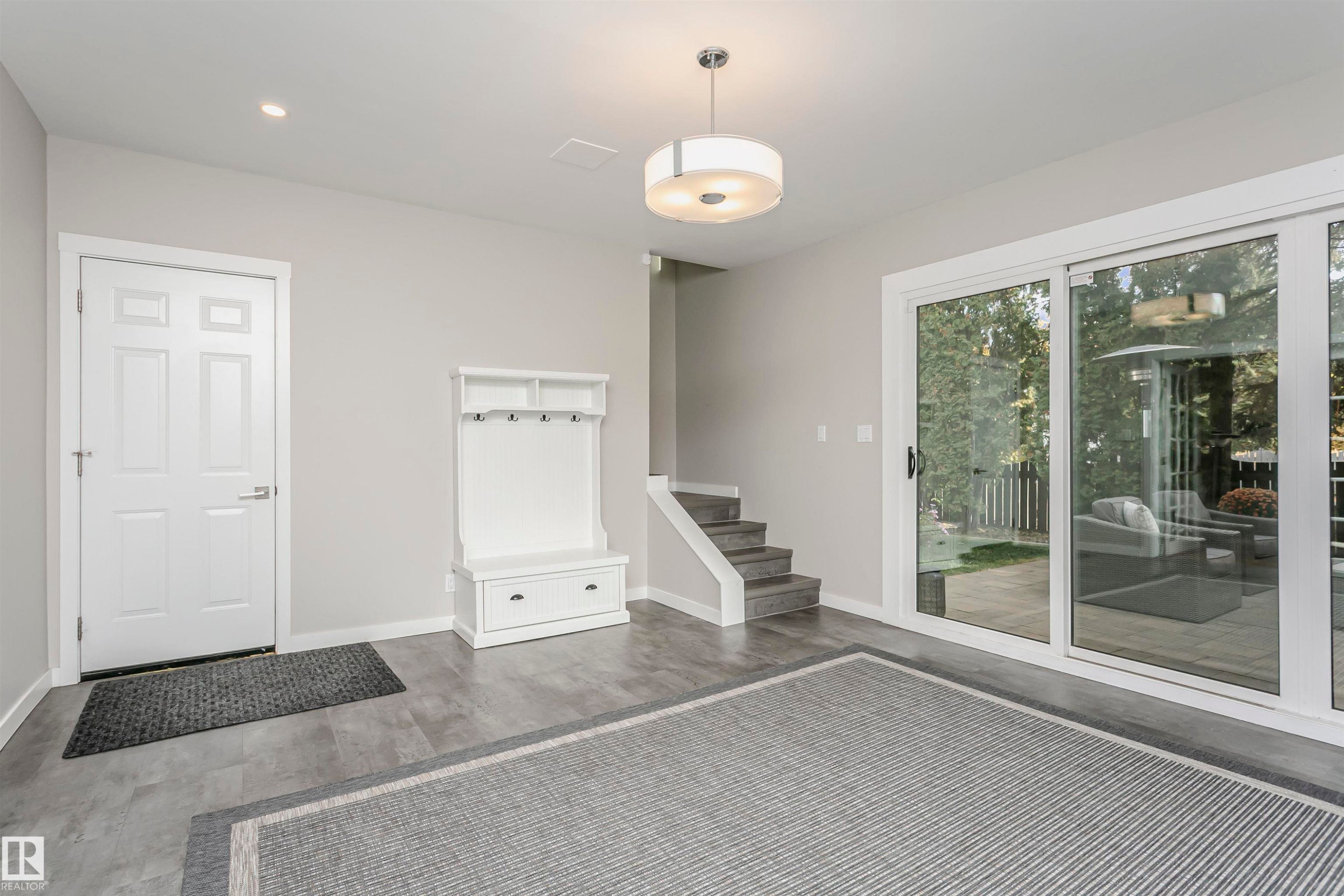 177 Wolf Willow Crescent, Edmonton, AB - Indoor Photo Showing Other Room