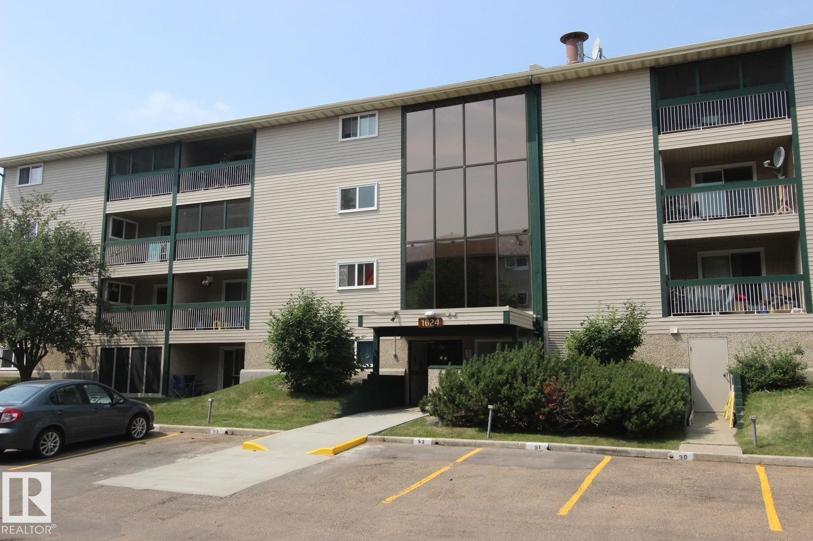 Edmonton, AB - Outdoor With Balcony