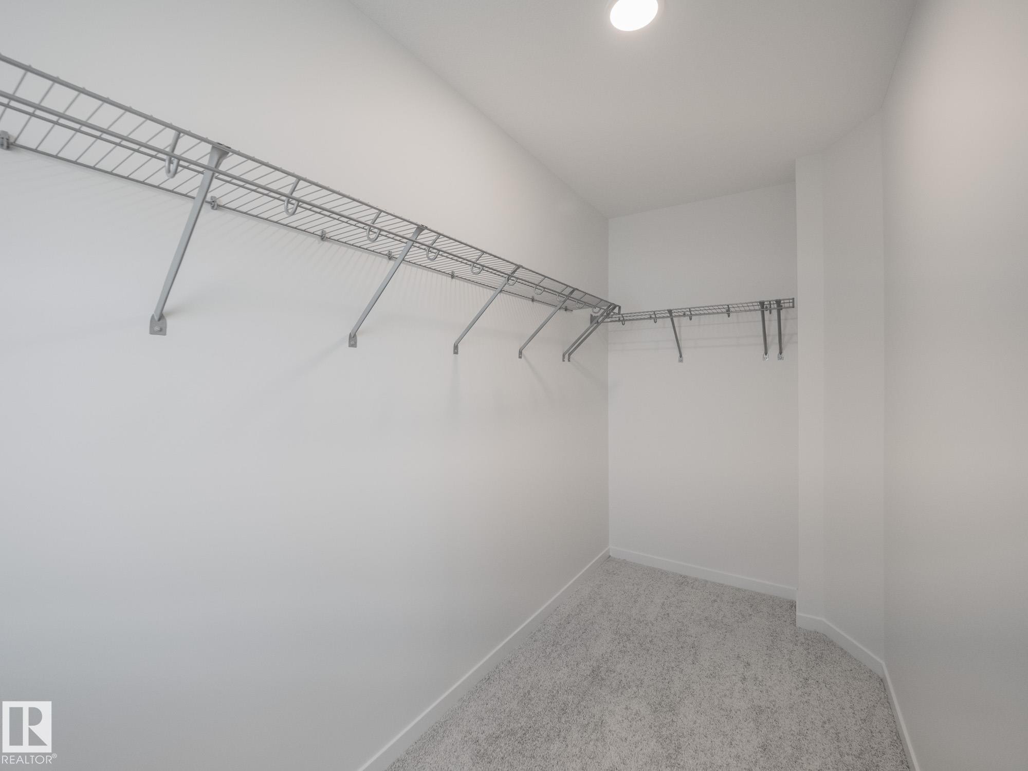 675 173 Avenue, Edmonton, AB - Indoor With Storage
