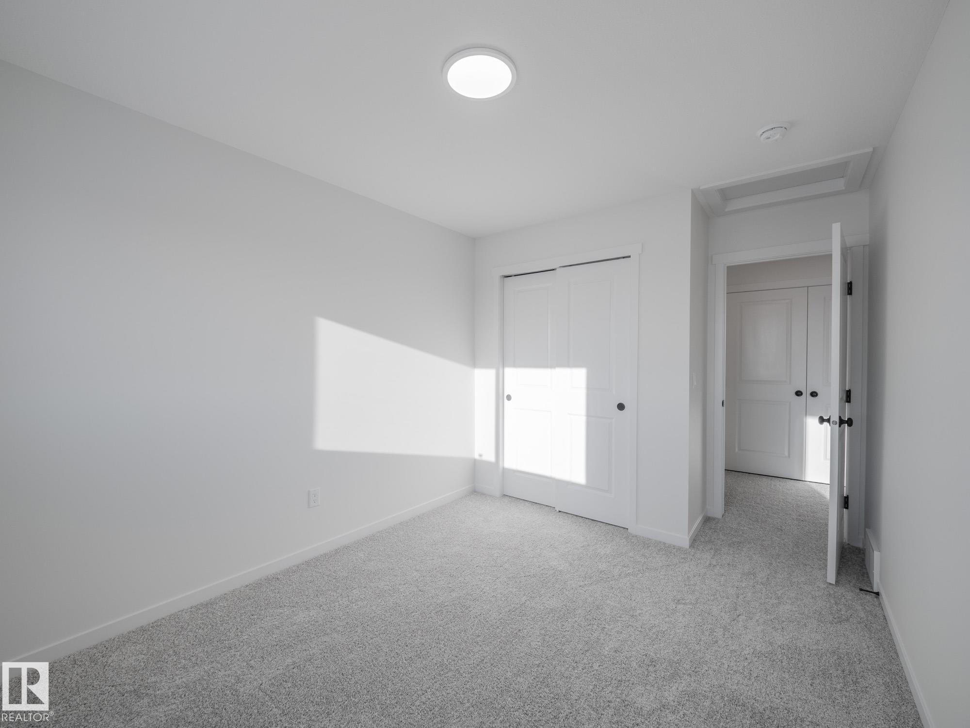 675 173 Avenue, Edmonton, AB - Indoor Photo Showing Other Room