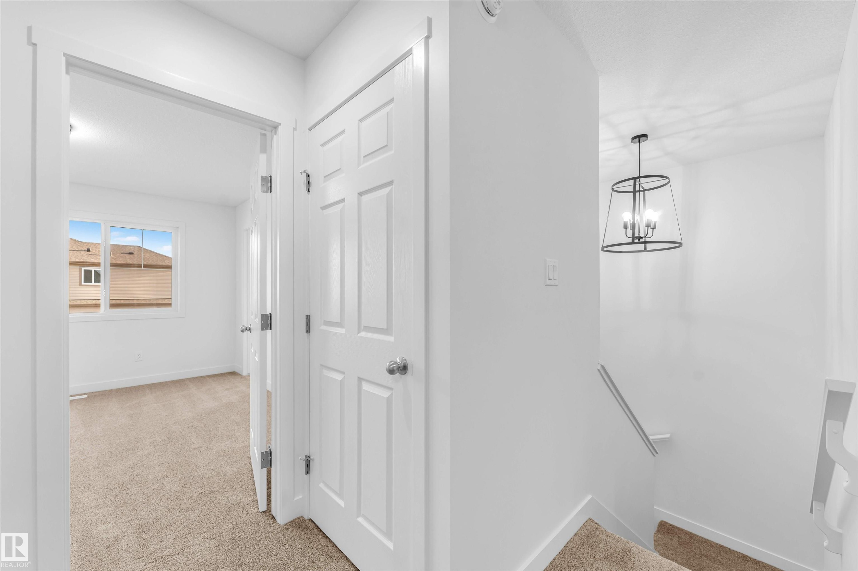 1216 13 Avenue, Edmonton, AB - Indoor Photo Showing Other Room