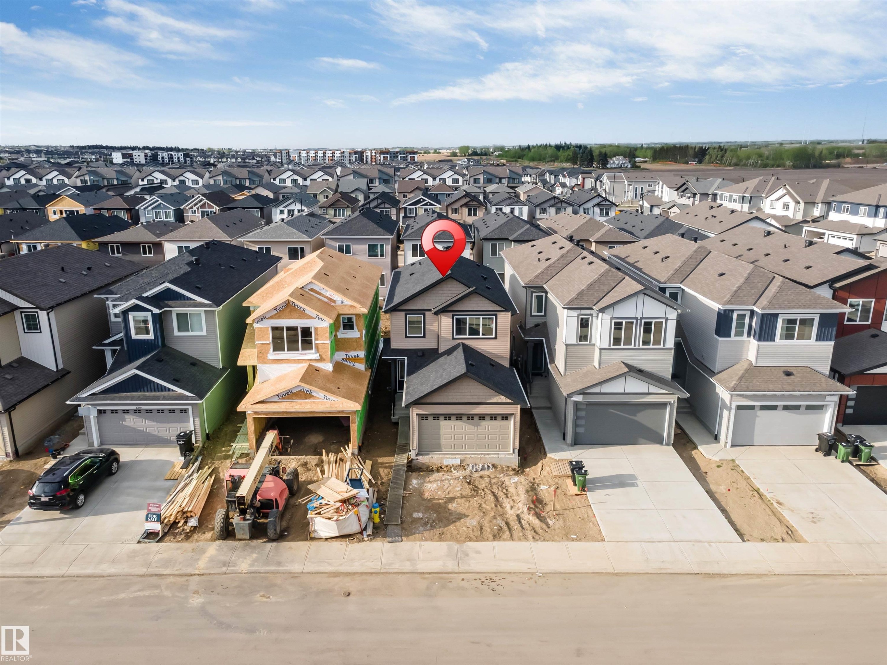 1216 13 Avenue, Edmonton, AB - Outdoor With Facade