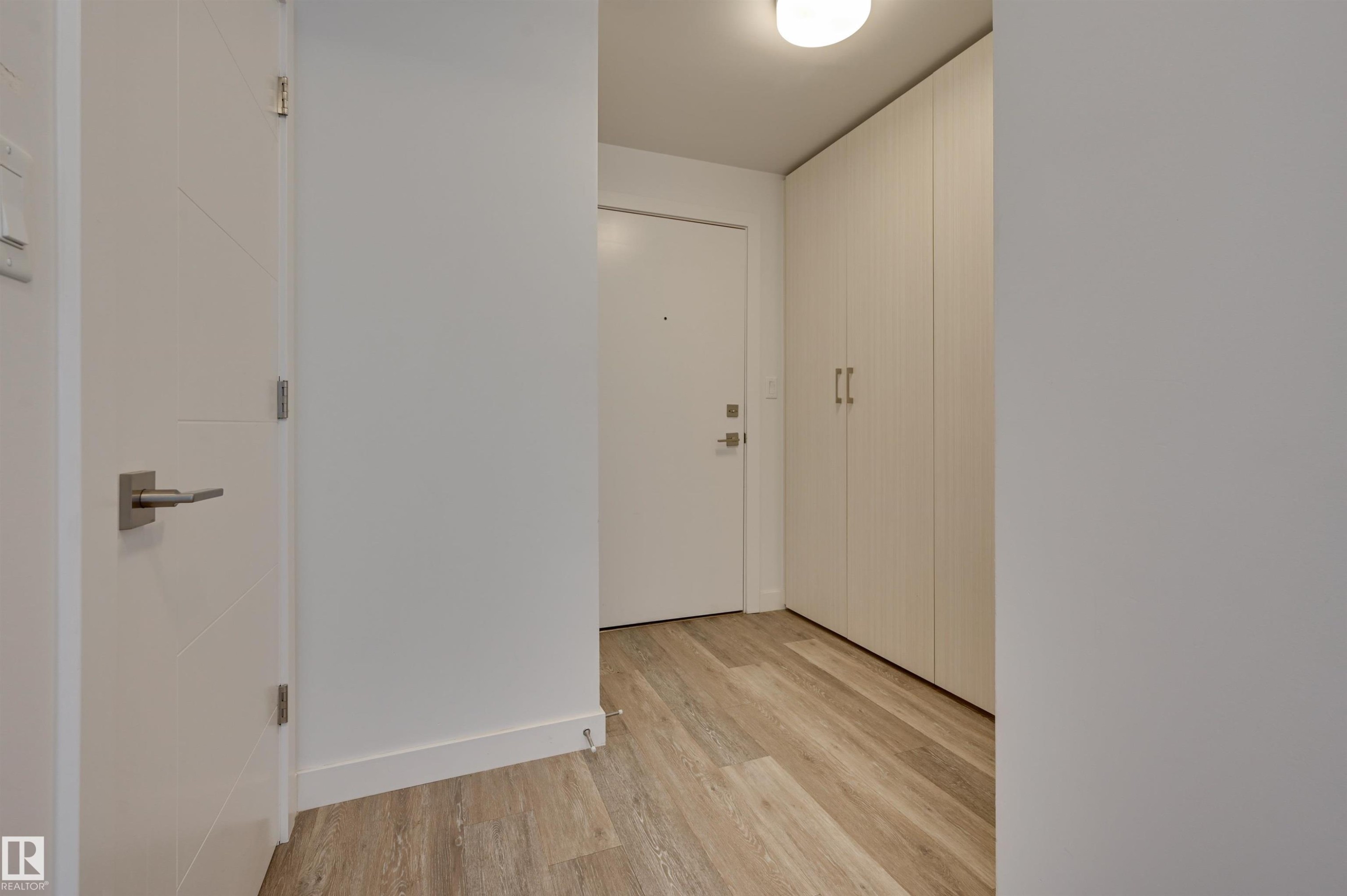 206 10837 83 Avenue, Edmonton, AB - Indoor Photo Showing Other Room