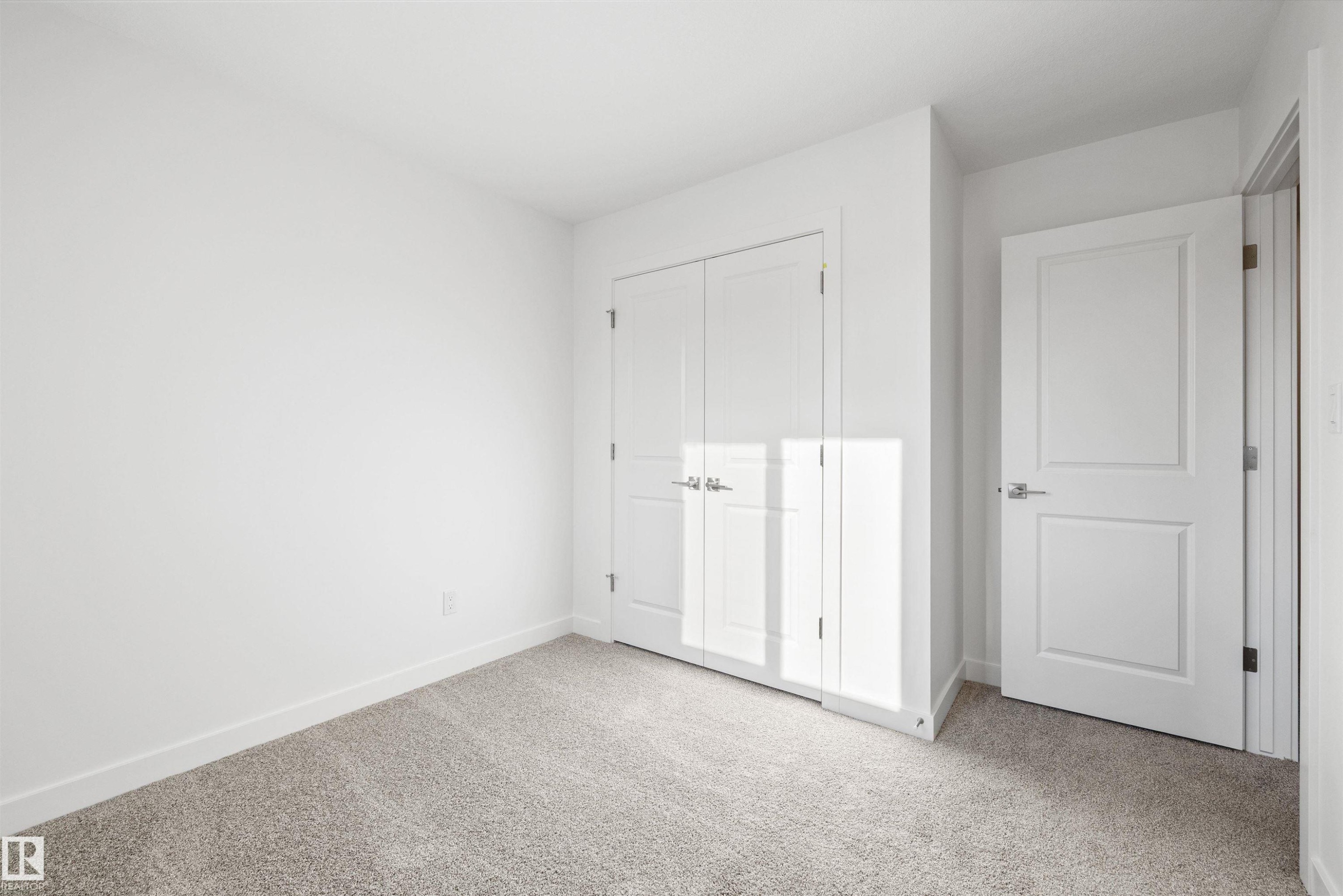 18859 29 Avenue, Edmonton, AB - Indoor Photo Showing Other Room