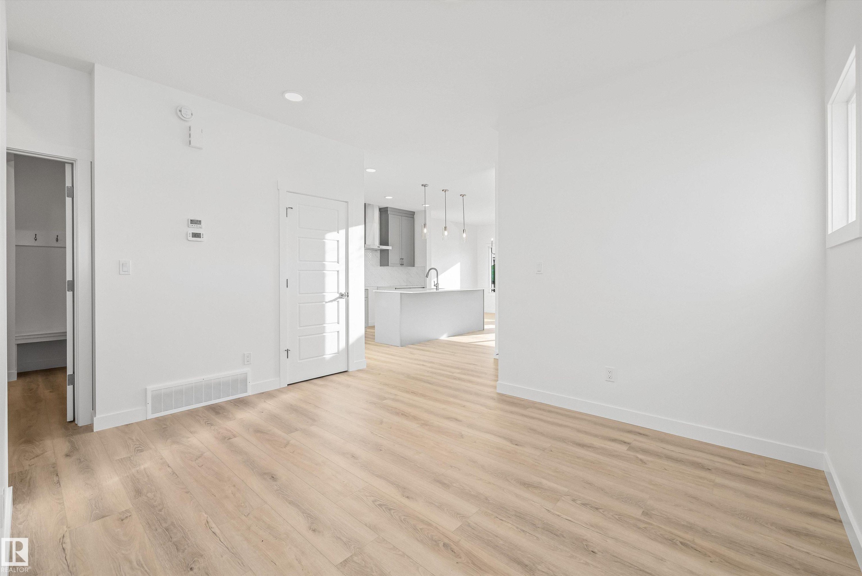 2804 191 Street, Edmonton, AB - Indoor Photo Showing Other Room