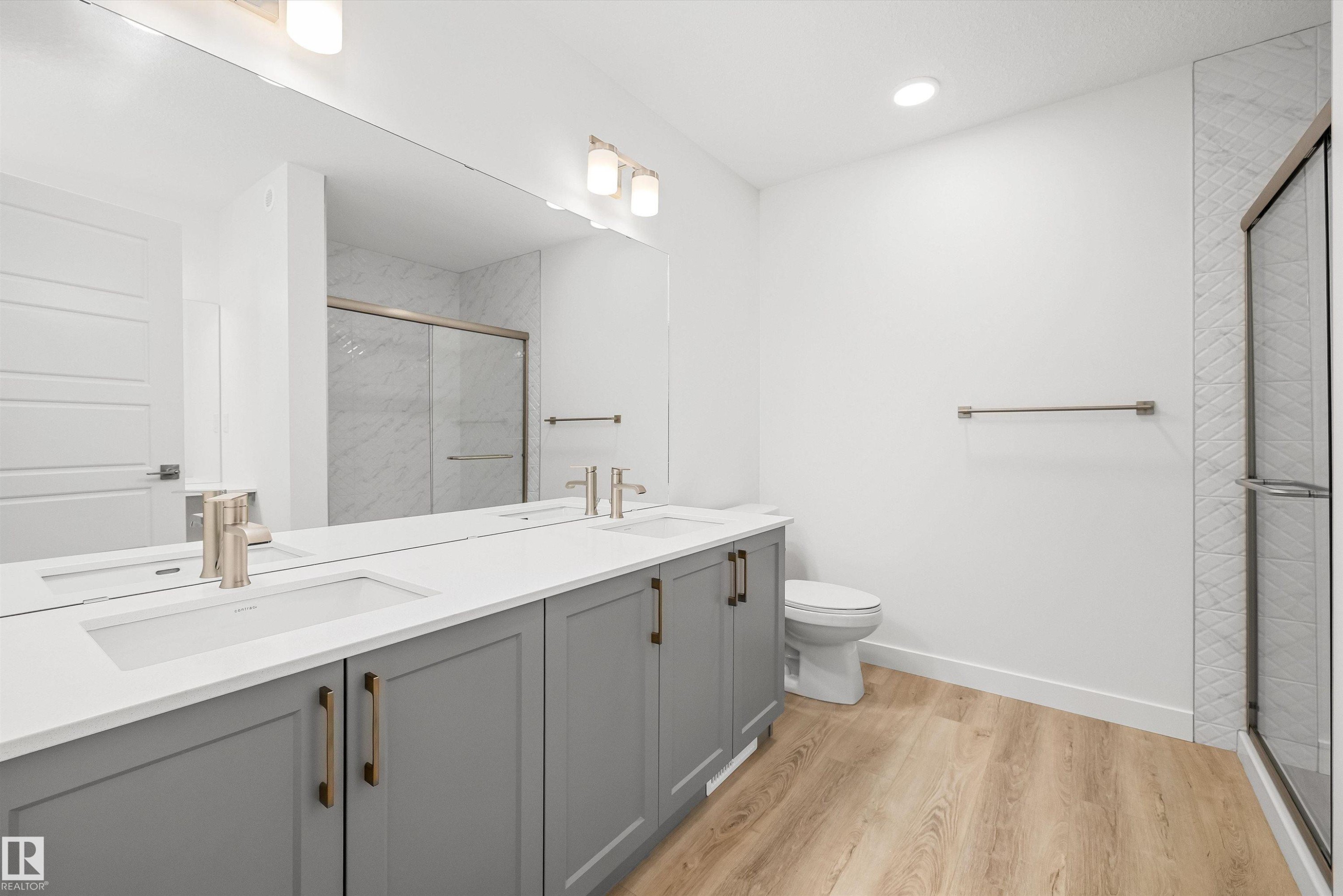 2804 191 Street, Edmonton, AB - Indoor Photo Showing Bathroom