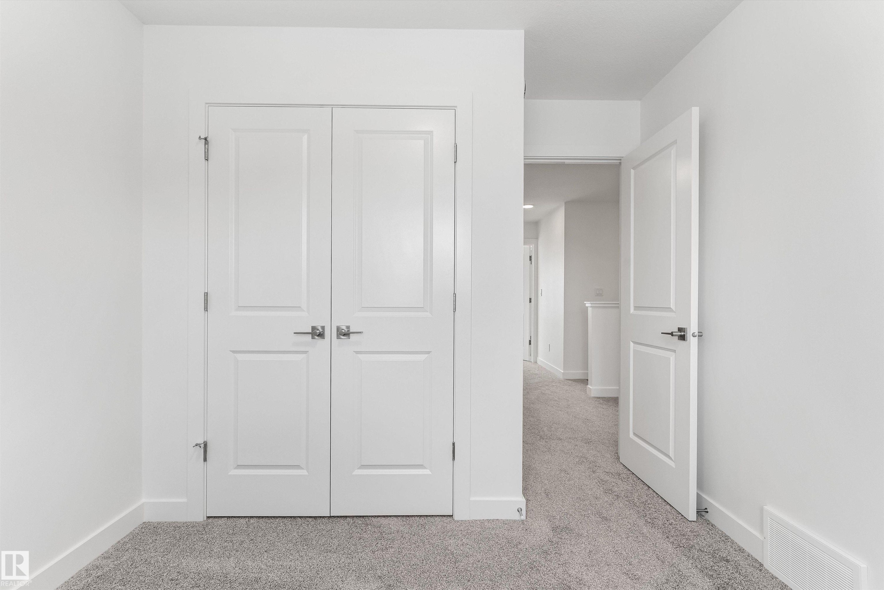 20808 40 Avenue, Edmonton, AB - Indoor Photo Showing Other Room