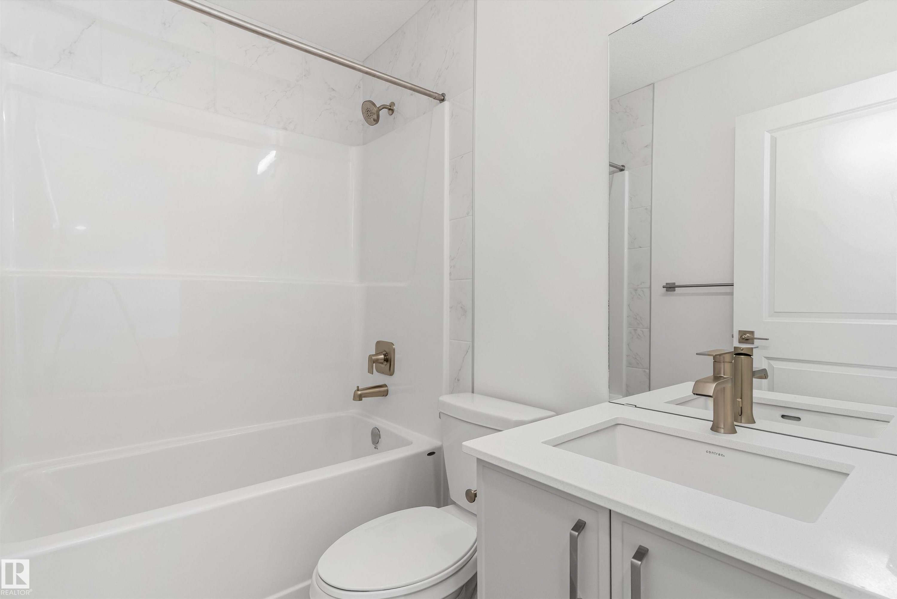 20808 40 Avenue, Edmonton, AB - Indoor Photo Showing Bathroom