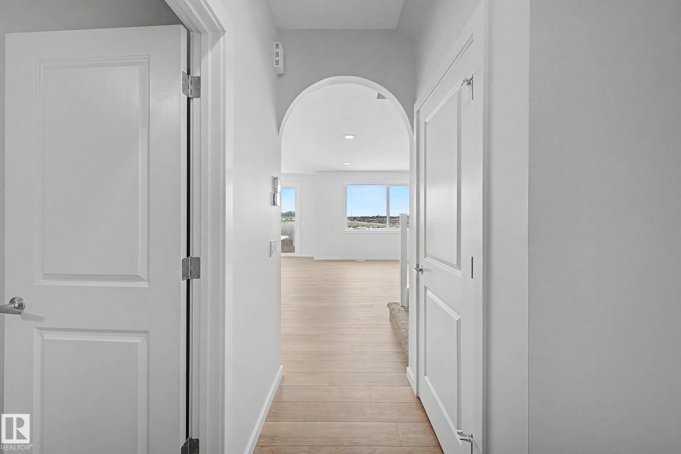 5433 Hawthorn Run, Edmonton, AB - Indoor Photo Showing Other Room