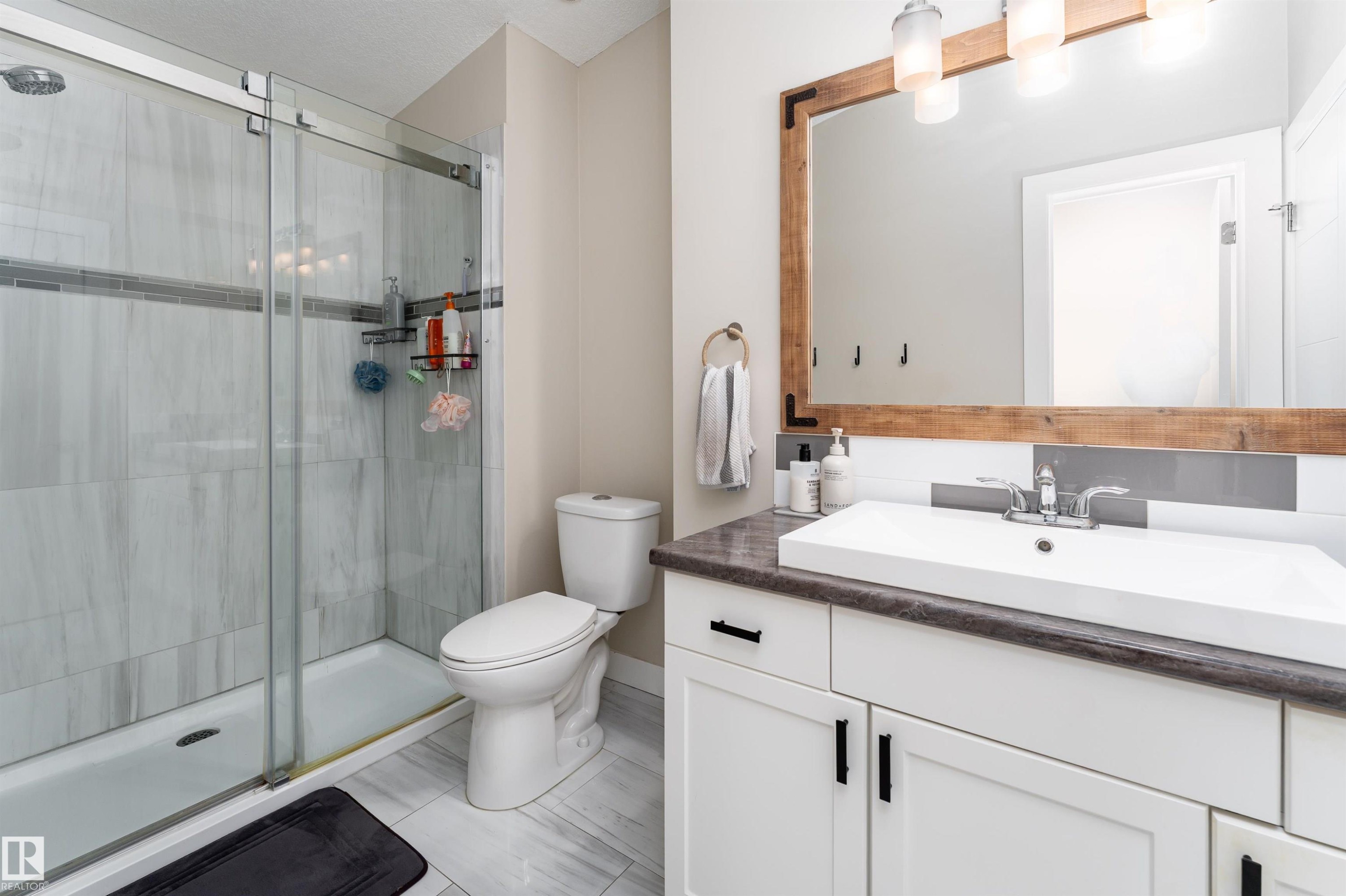 73 Grosvenor Boulevard, St. Albert, AB - Indoor Photo Showing Bathroom