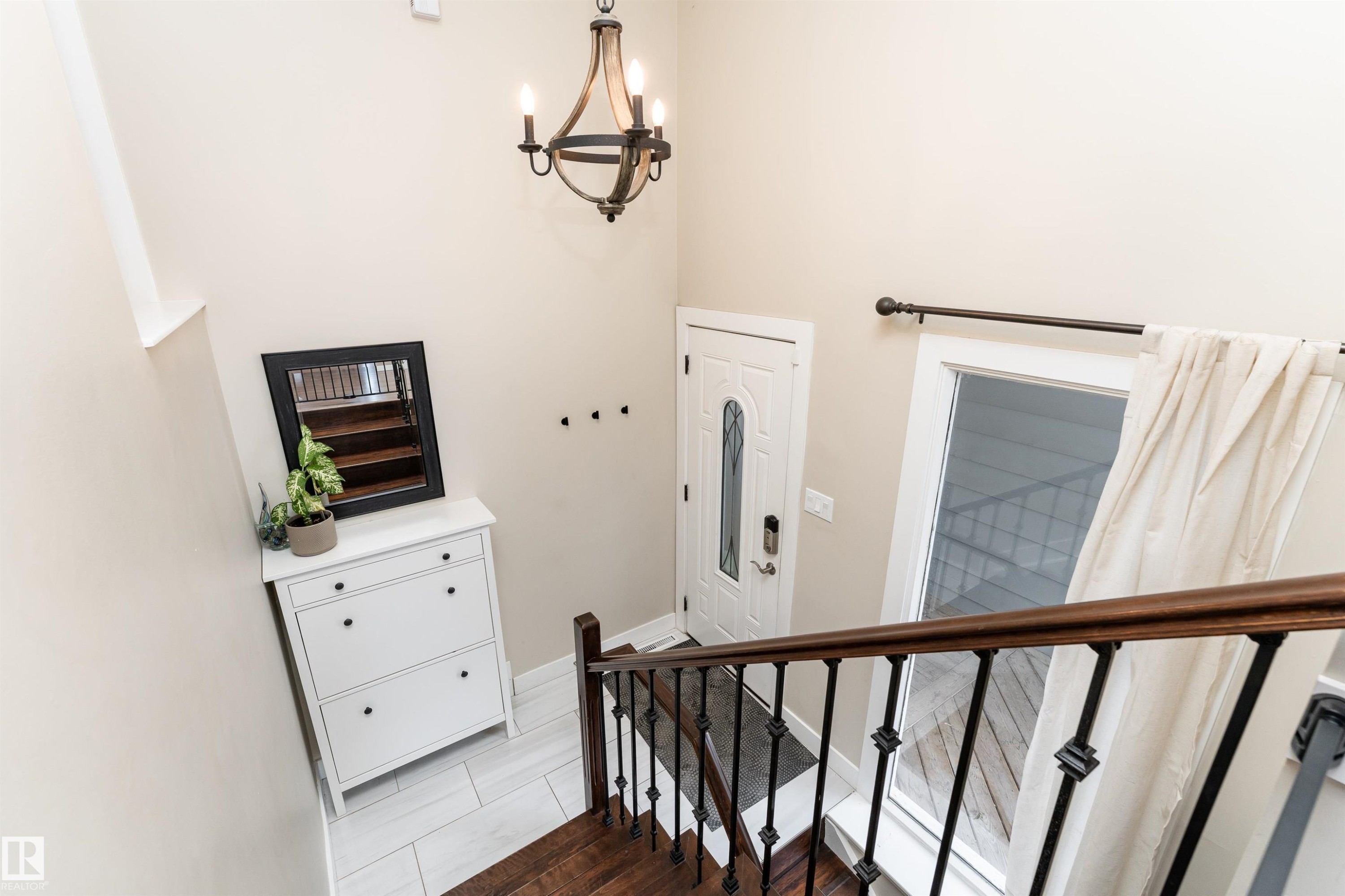 73 Grosvenor Boulevard, St. Albert, AB - Indoor Photo Showing Other Room