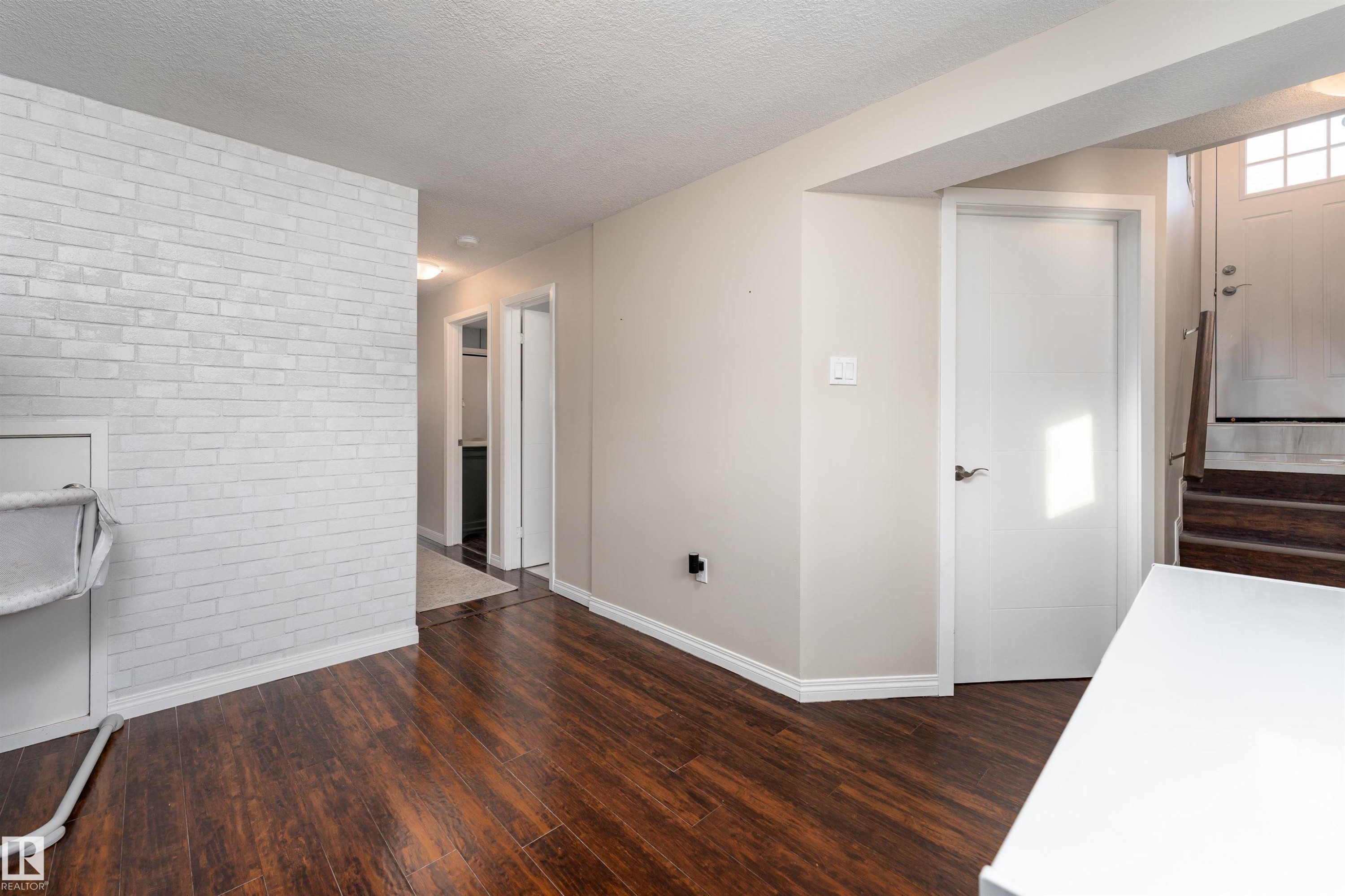 73 Grosvenor Boulevard, St. Albert, AB - Indoor Photo Showing Other Room