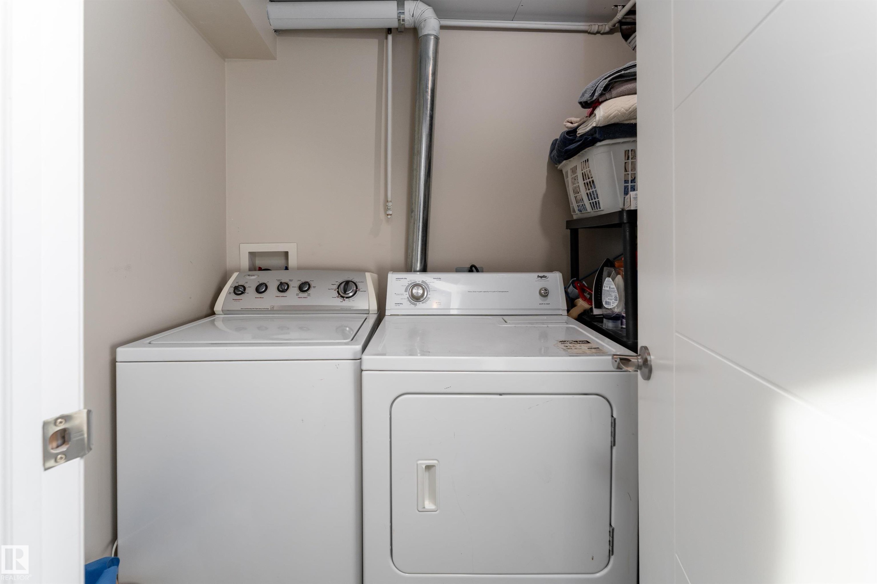 73 Grosvenor Boulevard, St. Albert, AB - Indoor Photo Showing Laundry Room