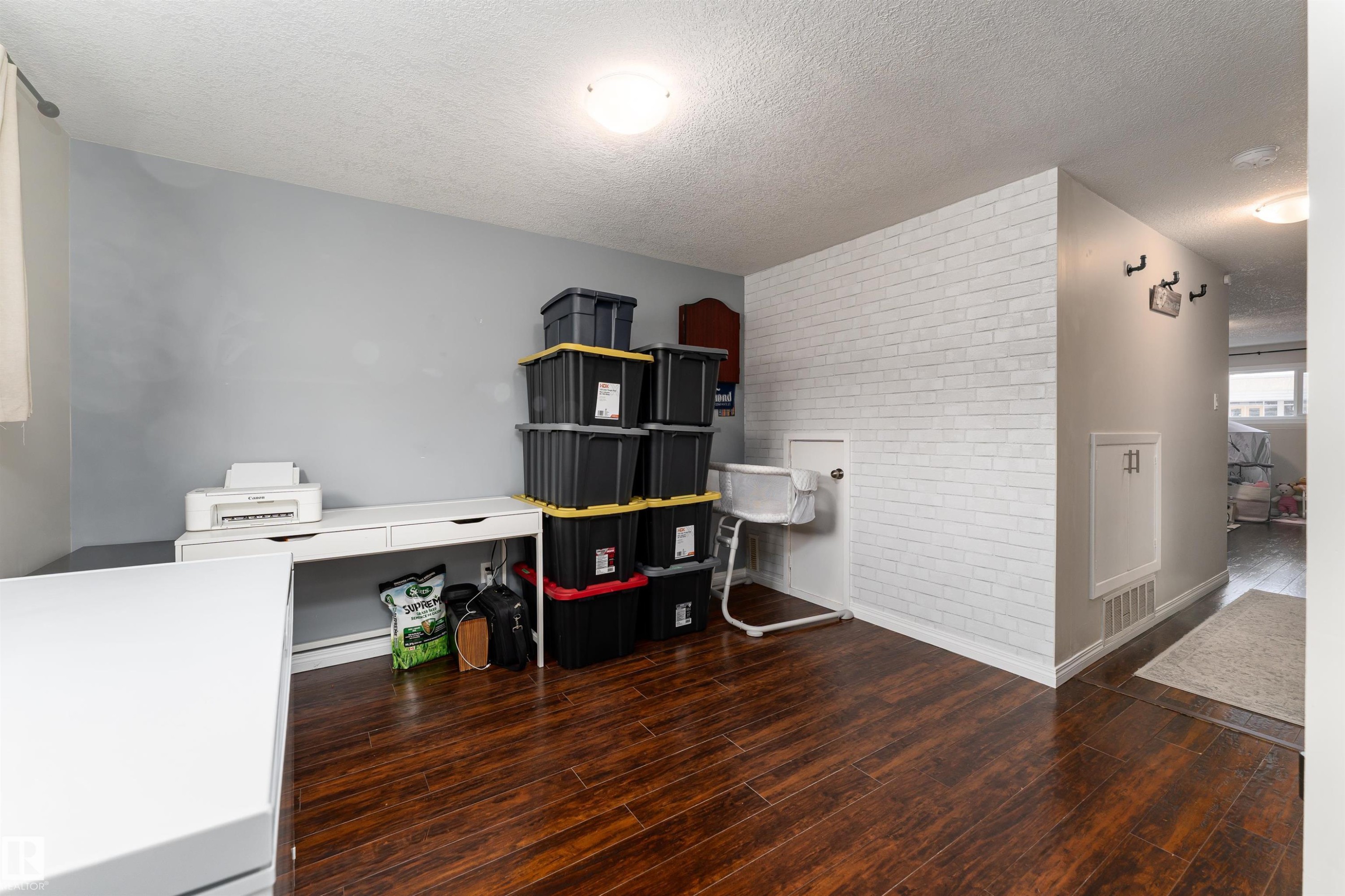 73 Grosvenor Boulevard, St. Albert, AB - Indoor