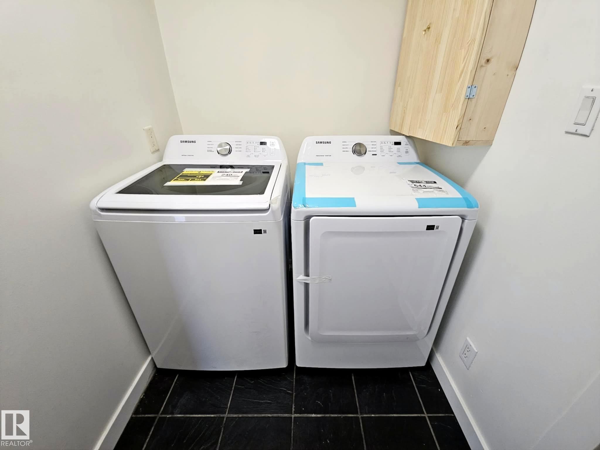 5220 47A Avenue, Rural Lac Ste. Anne County, AB - Indoor Photo Showing Laundry Room