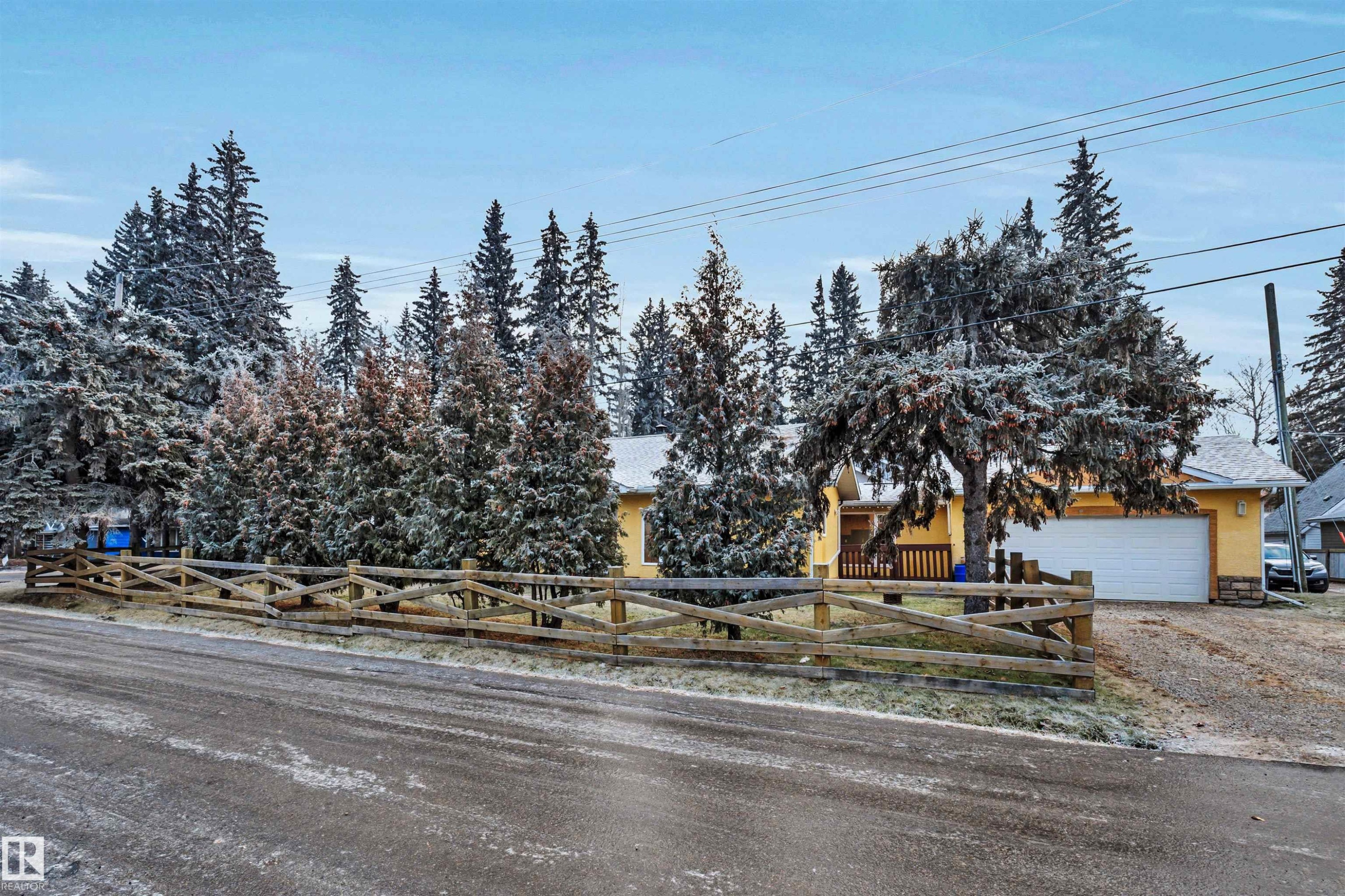 5220 47A Avenue, Rural Lac Ste. Anne County, AB - Outdoor
