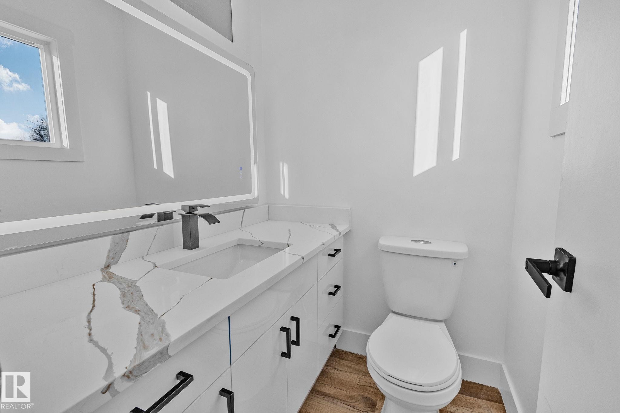 16 Larose Drive, St. Albert, AB - Indoor Photo Showing Bathroom
