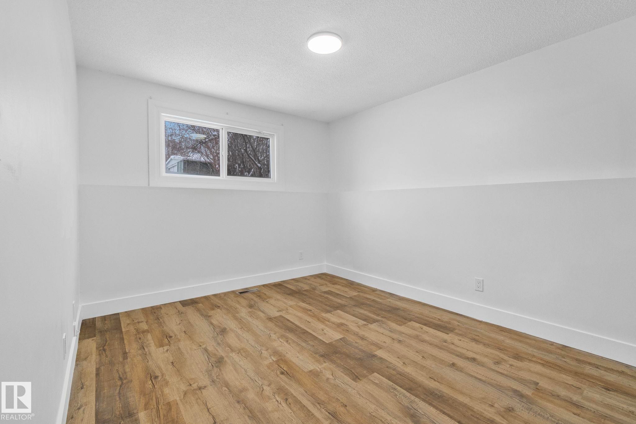 16 Larose Drive, St. Albert, AB - Indoor Photo Showing Other Room