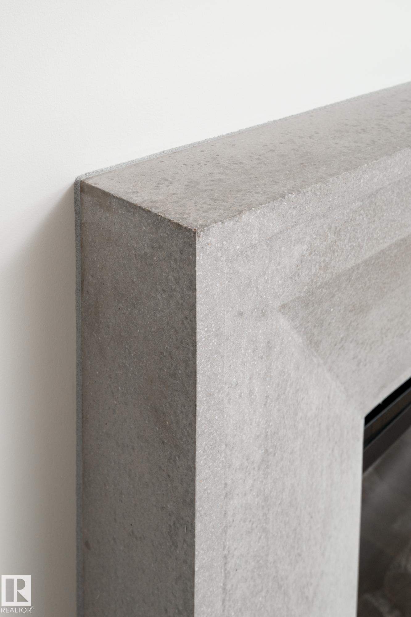 6884 Knox Loop Sw, Edmonton, AB -