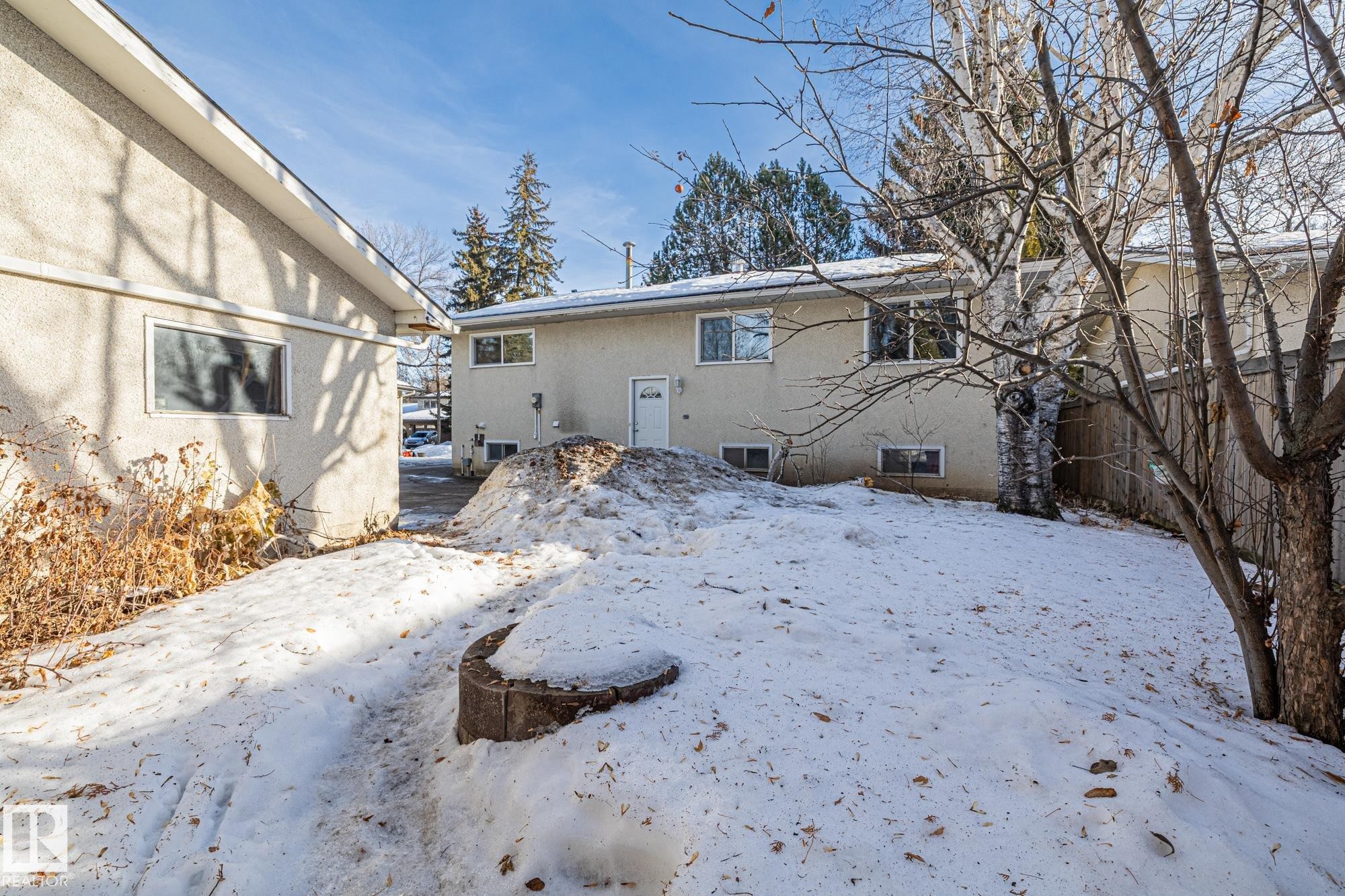 60 Fair Oaks Drive, St. Albert, AB - Outdoor