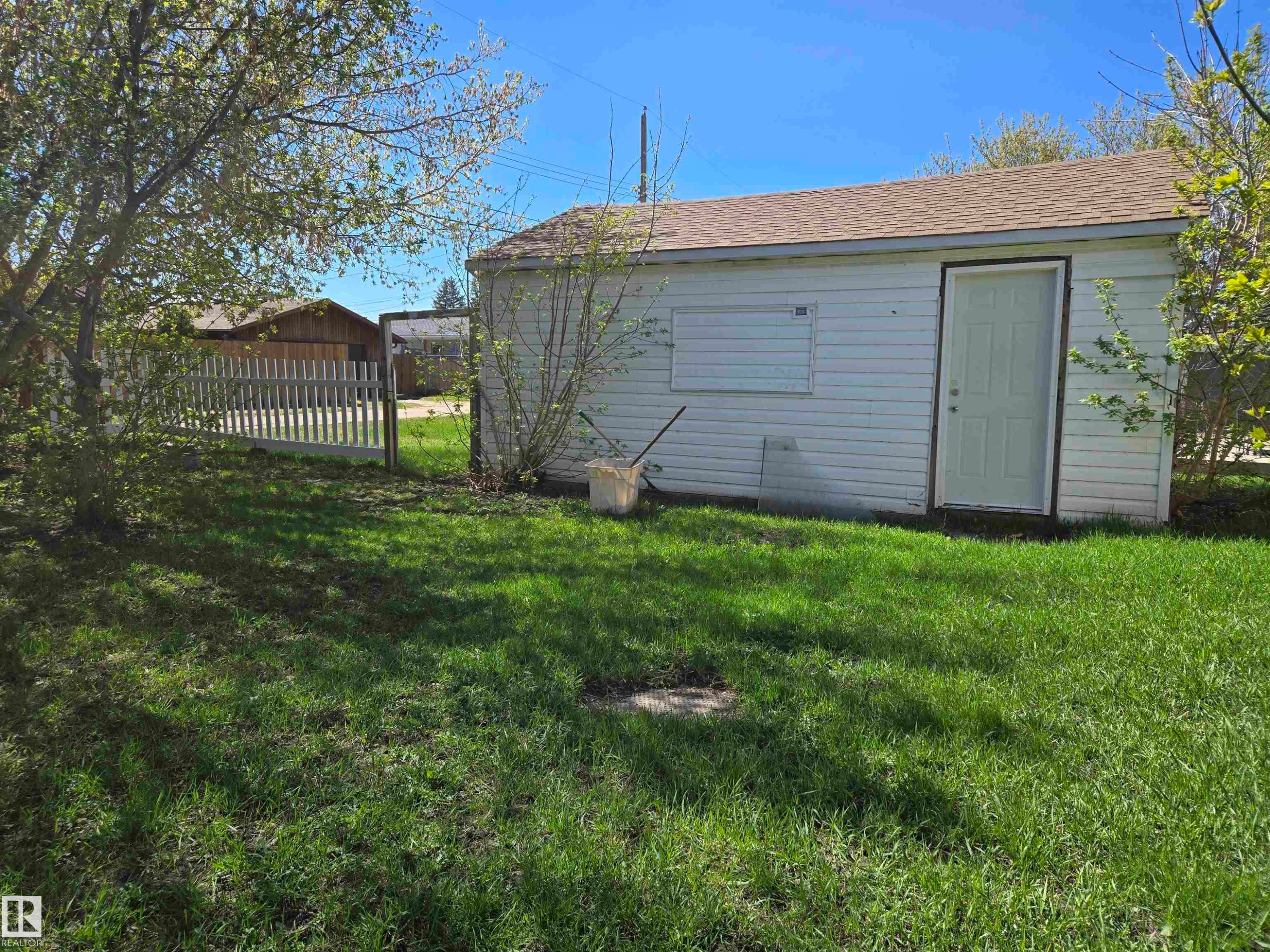 4513 53 Avenue, Wetaskiwin, AB - Outdoor