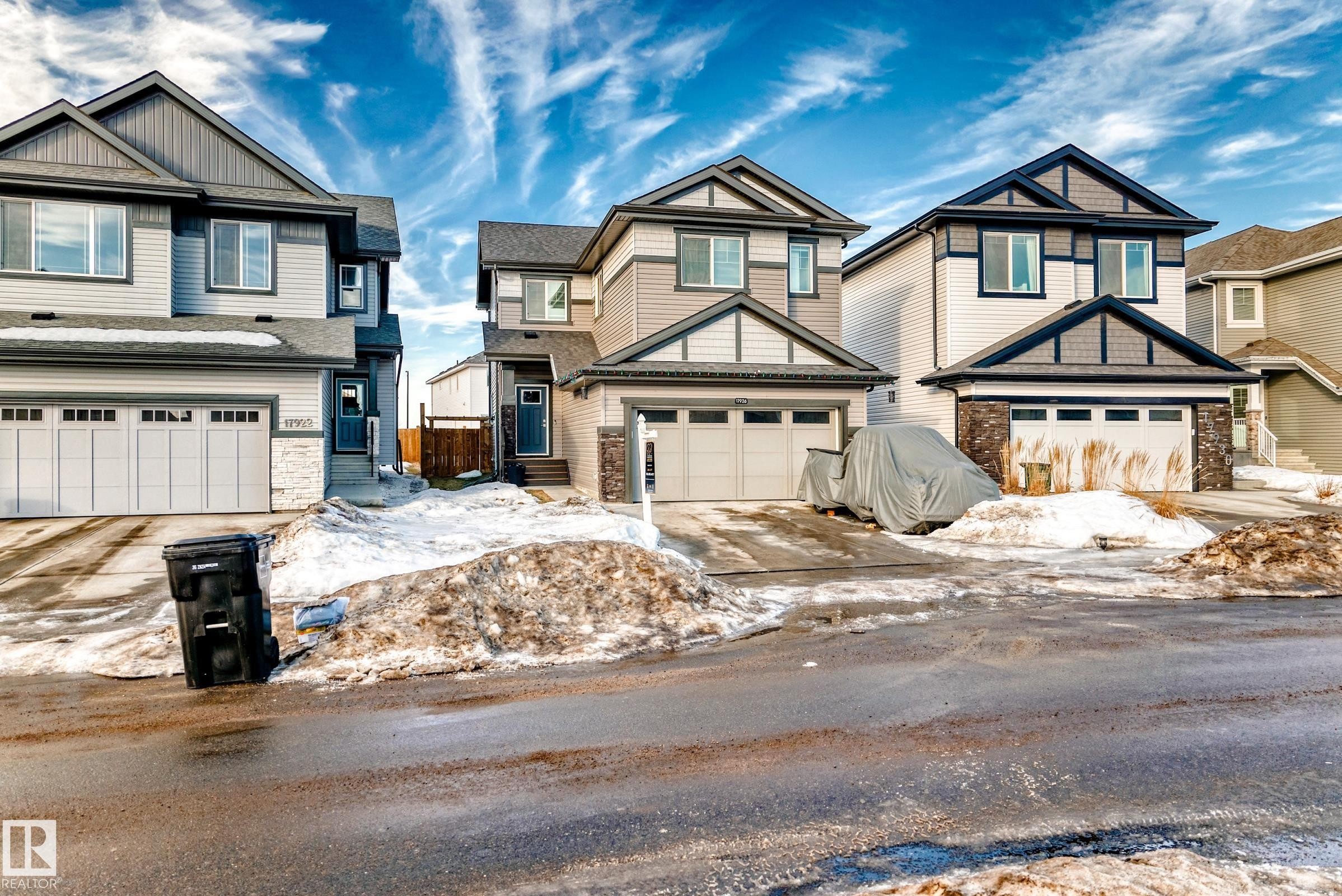 Craftsman house with an attached garage and concrete driveway - 17926 62A Street, Edmonton, AB - Outdoor With Facade