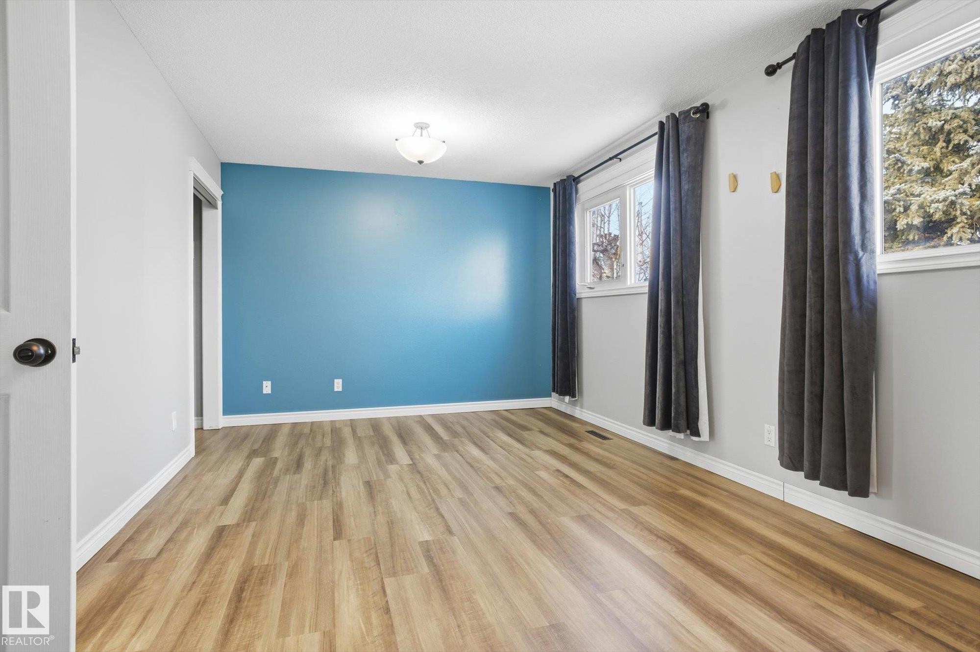 7807 145 Avenue, Edmonton, AB - Indoor Photo Showing Other Room