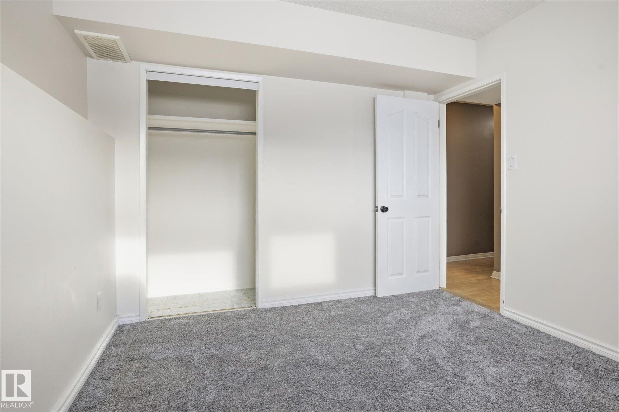 7807 145 Avenue, Edmonton, AB - Indoor Photo Showing Other Room