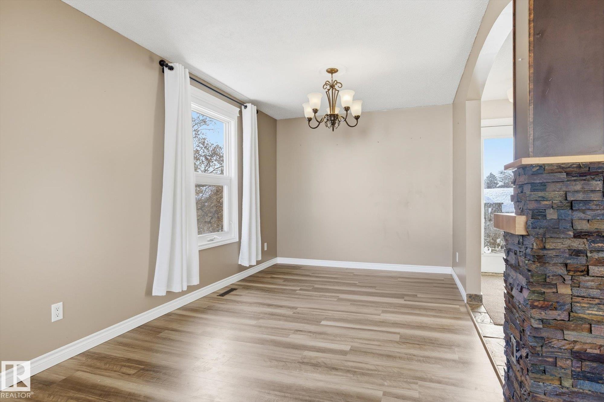 7807 145 Avenue, Edmonton, AB - Indoor Photo Showing Other Room