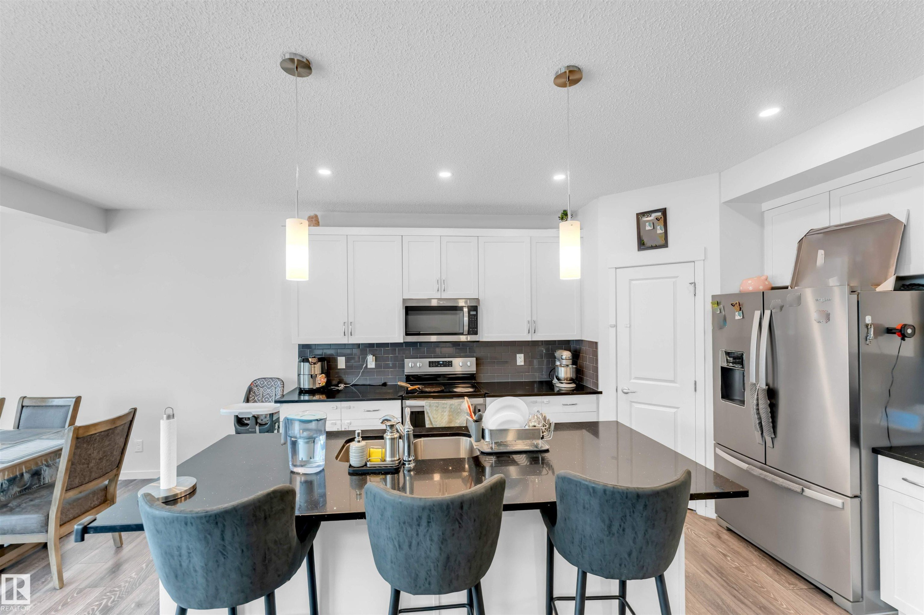 933 Mcconachie Boulevard, Edmonton, AB - Indoor