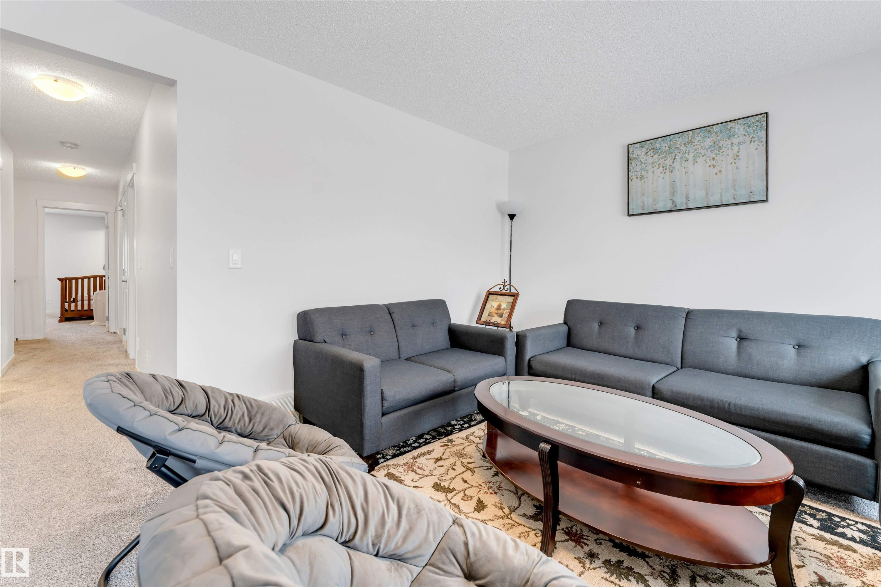 933 Mcconachie Boulevard, Edmonton, AB - Indoor Photo Showing Living Room