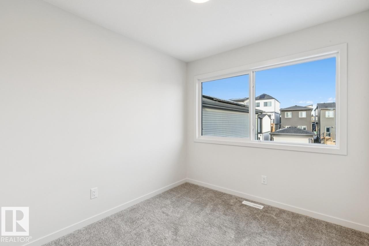 7460 Klapstein Crescent, Edmonton, AB - Indoor Photo Showing Other Room