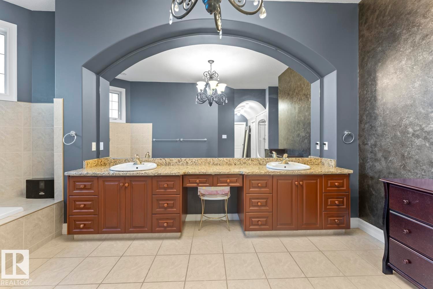 3006 Wayne Way, Cold Lake, AB - Indoor Photo Showing Bathroom